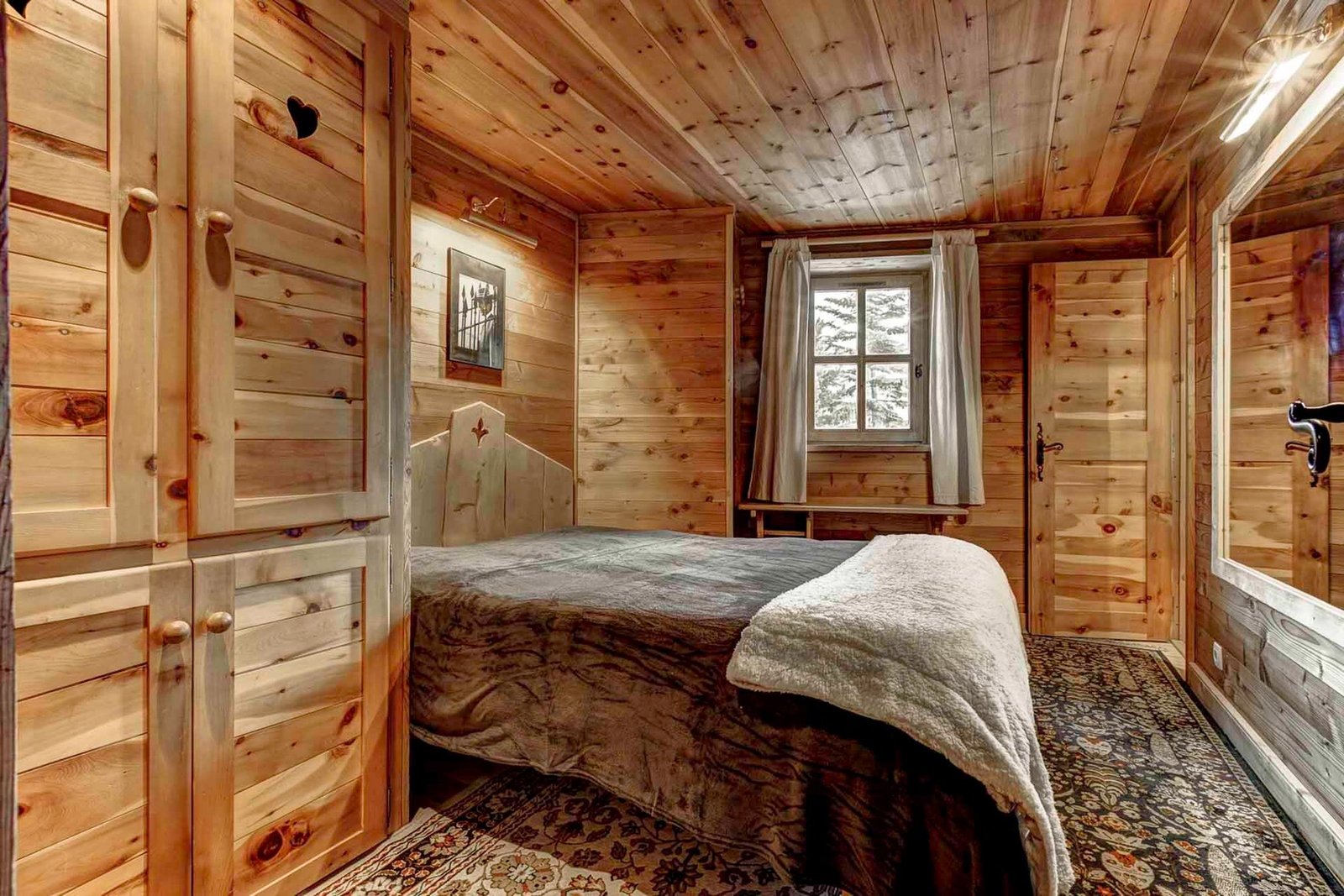 Well Located Ski Chalet Chalet in Val-d'Isère, Auvergne-Rhône-Alpes, France 1 - 15740889