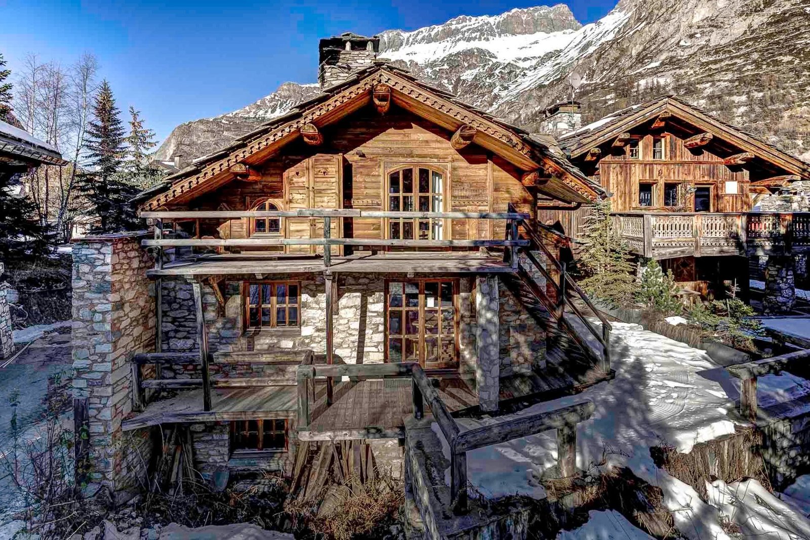 Well Located Ski Chalet Chalet in Val-d'Isère, Auvergne-Rhône-Alpes, France 1 - 15740889