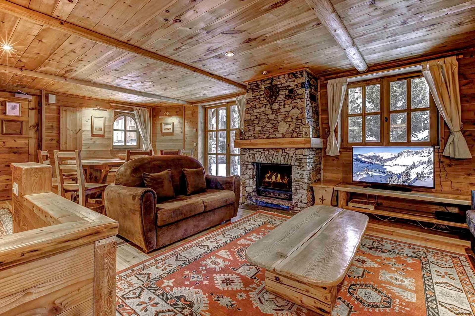 Well Located Ski Chalet Chalet in Val-d'Isère, Auvergne-Rhône-Alpes, France 1 - 15740889