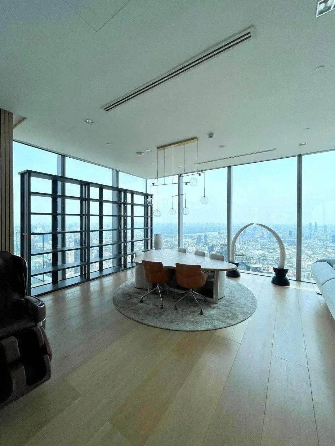 Sky High Sophistication – Penthouse At The Ritz Carlton Residences, Bangkok Condo in Bangkok, Krung Thep Maha Nakhon, Thailand 1 - 15347305