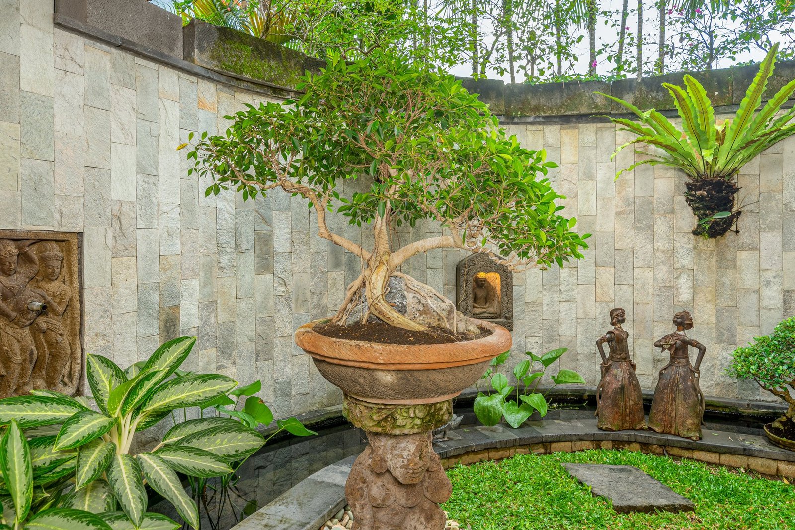 Majestic Colonial Hill Top Estate With Stunning Views Over Bali Estate in Bali, Indonesia 1 - 14412680