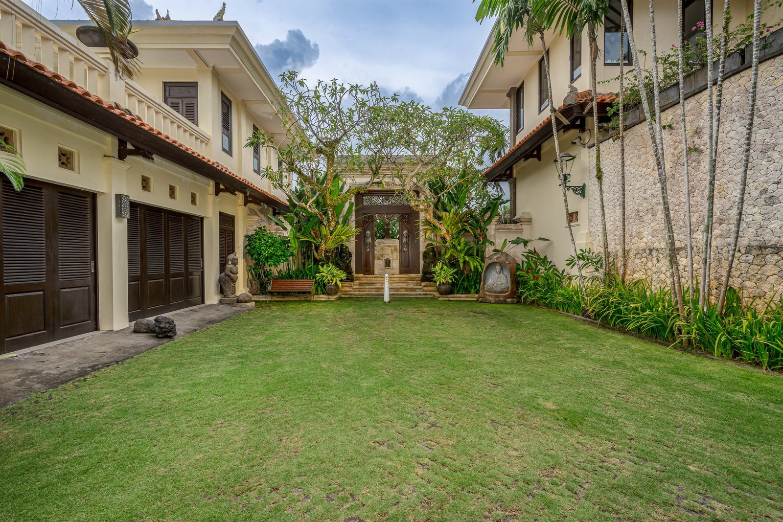 Majestic Colonial Hill Top Estate With Stunning Views Over Bali Estate in Bali, Indonesia 1 - 14412680