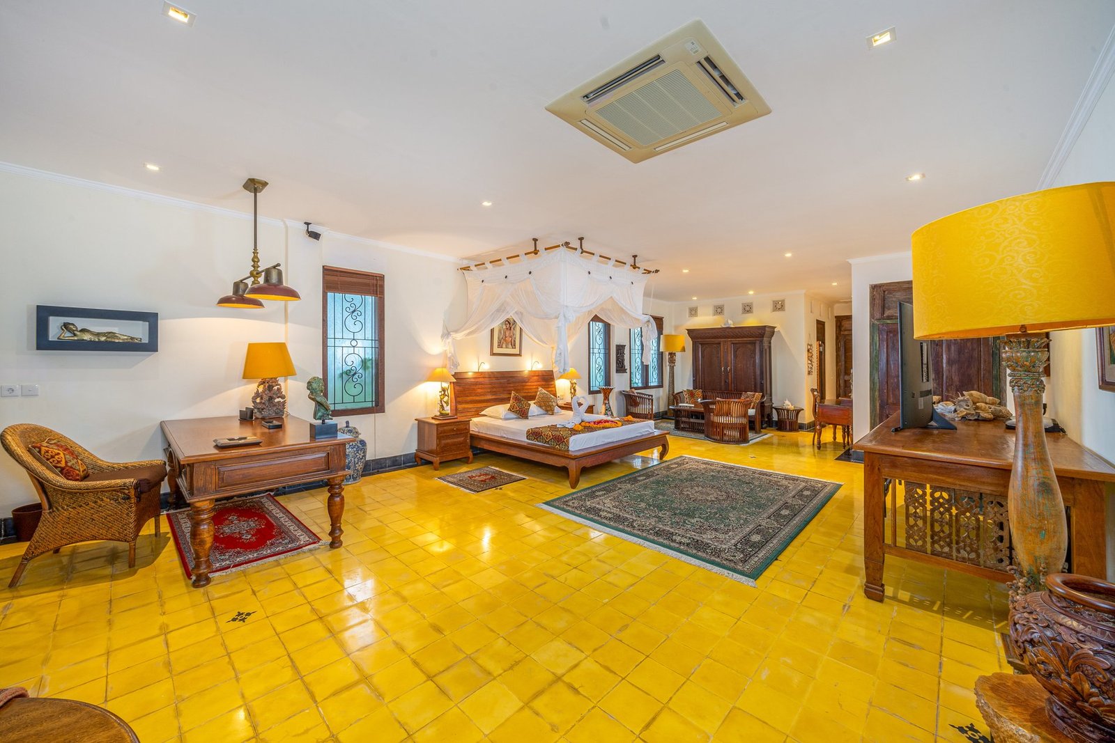 Majestic Colonial Hill Top Estate With Stunning Views Over Bali Estate in Bali, Indonesia 1 - 14412680