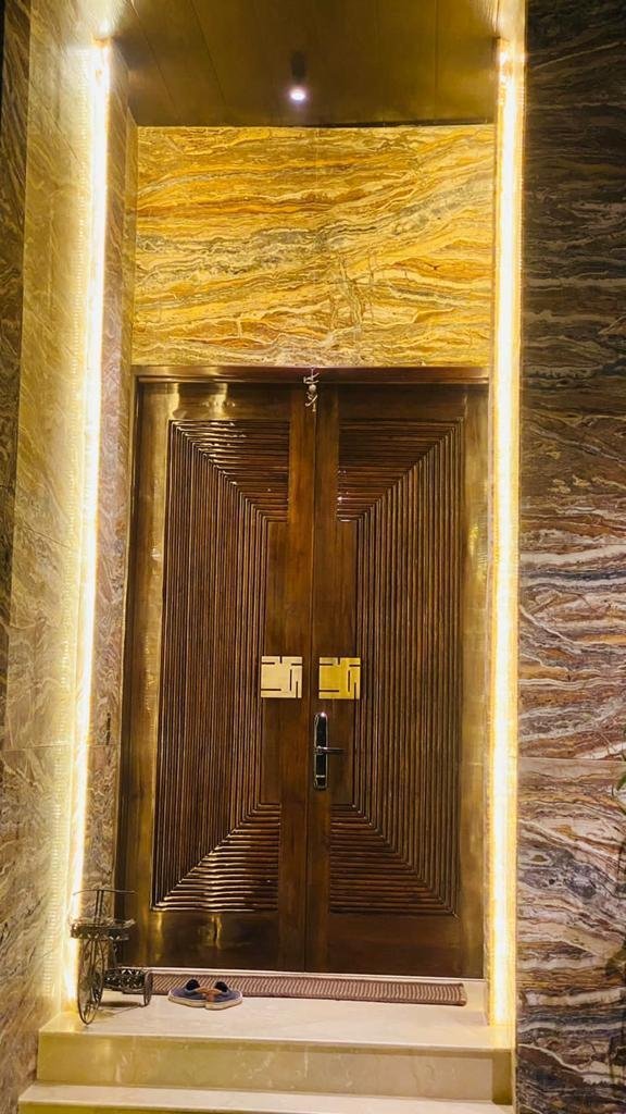 Half Acre Luxury Estate, In Radhe Mohan Drive South Delhi Estate in New Delhi, Delhi, India 1 - 16390930