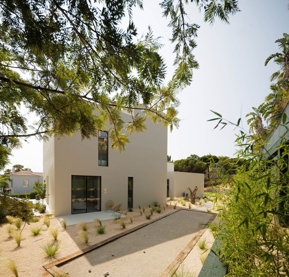 4 Bedroom Villa For Sale In Quinta Do Lago House in Almancil, Algarve, Portugal 1 - 14116022
