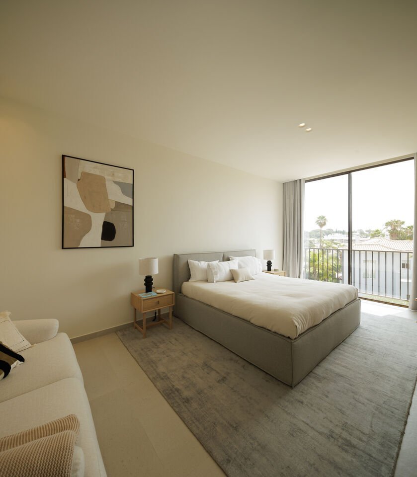 4 Bedroom Villa For Sale In Quinta Do Lago House in Almancil, Algarve, Portugal 1 - 14116022