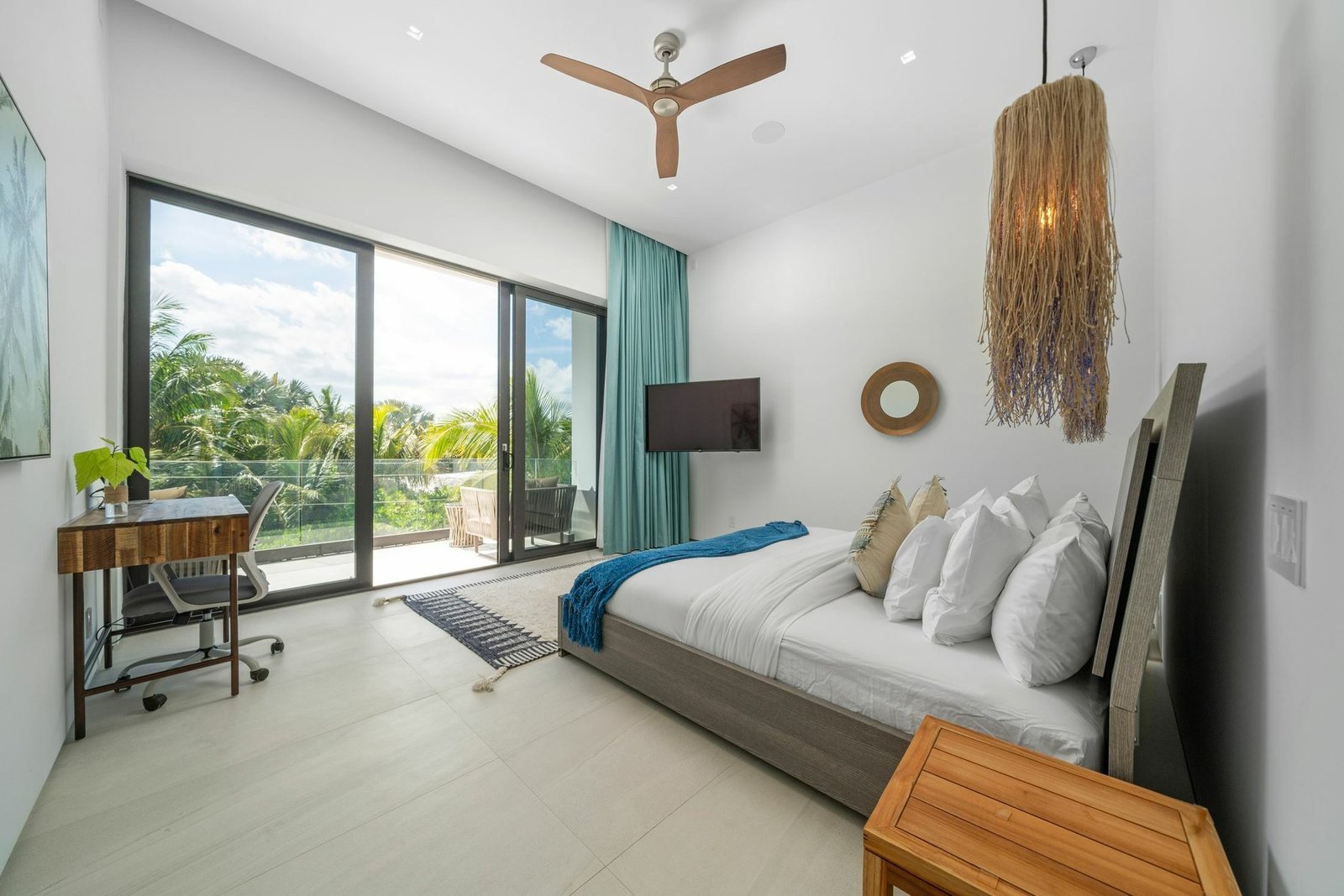 Modern Estate, Harbour Island House in Dunmore Town, Harbour Island, The Bahamas 1 - 11617204