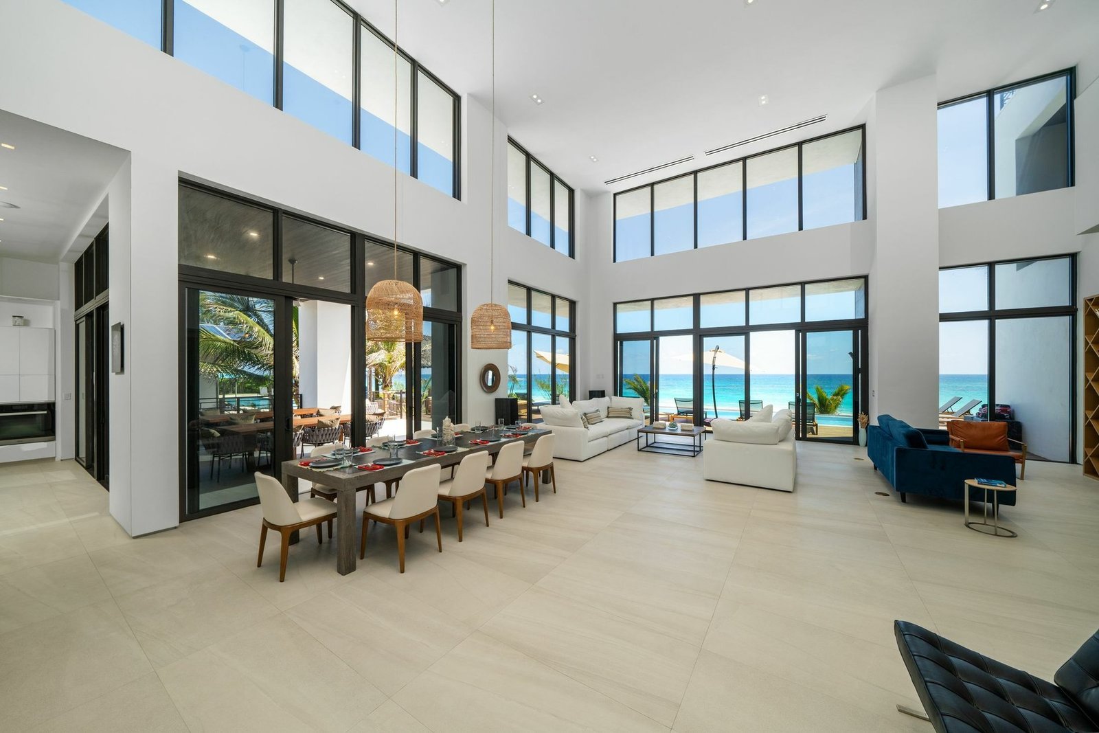 Modern Estate, Harbour Island House in Dunmore Town, Harbour Island, The Bahamas 1 - 11617204