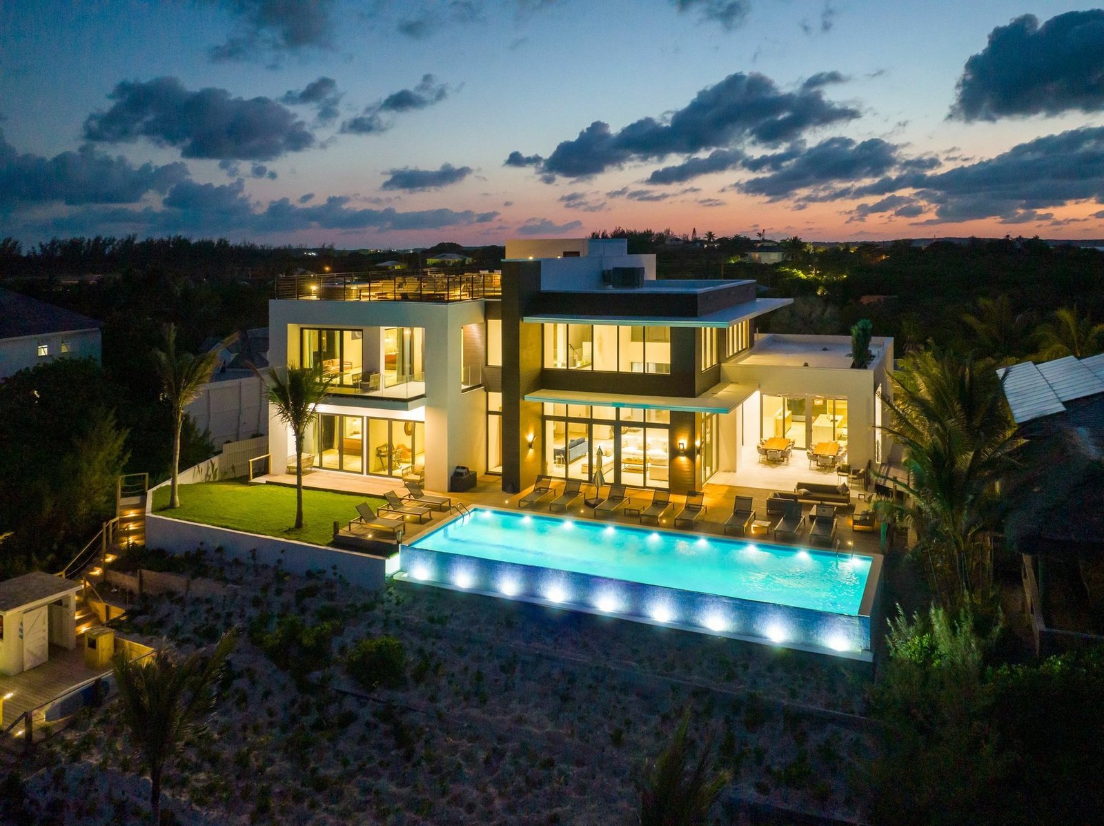 Modern Estate, Harbour Island House in Dunmore Town, Harbour Island, The Bahamas 1 - 11617204