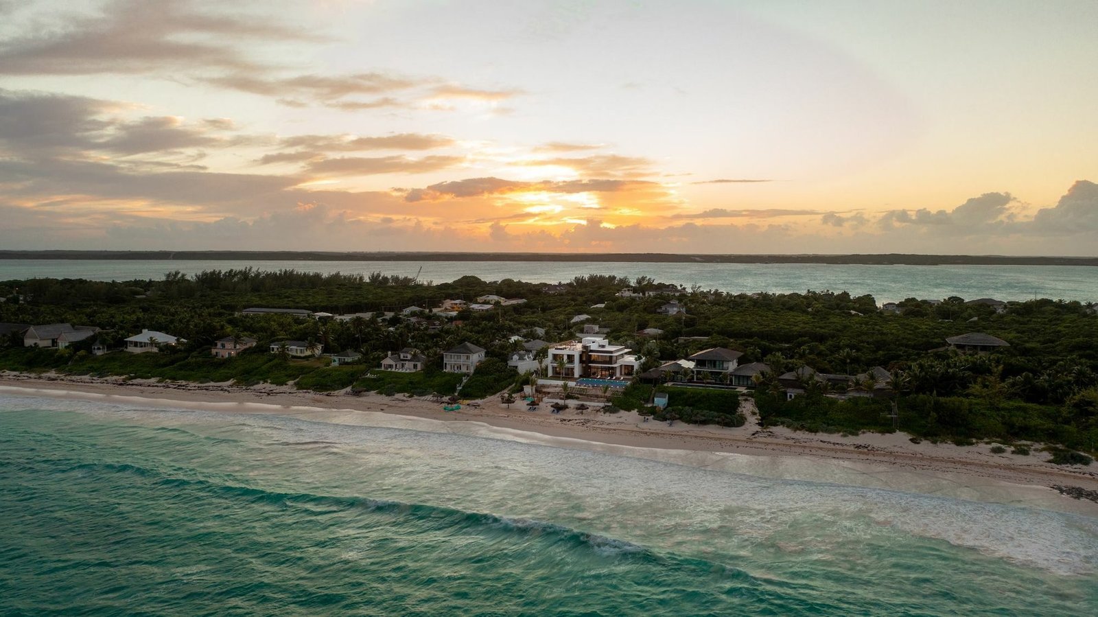 Modern Estate, Harbour Island House in Dunmore Town, Harbour Island, The Bahamas 1 - 11617204