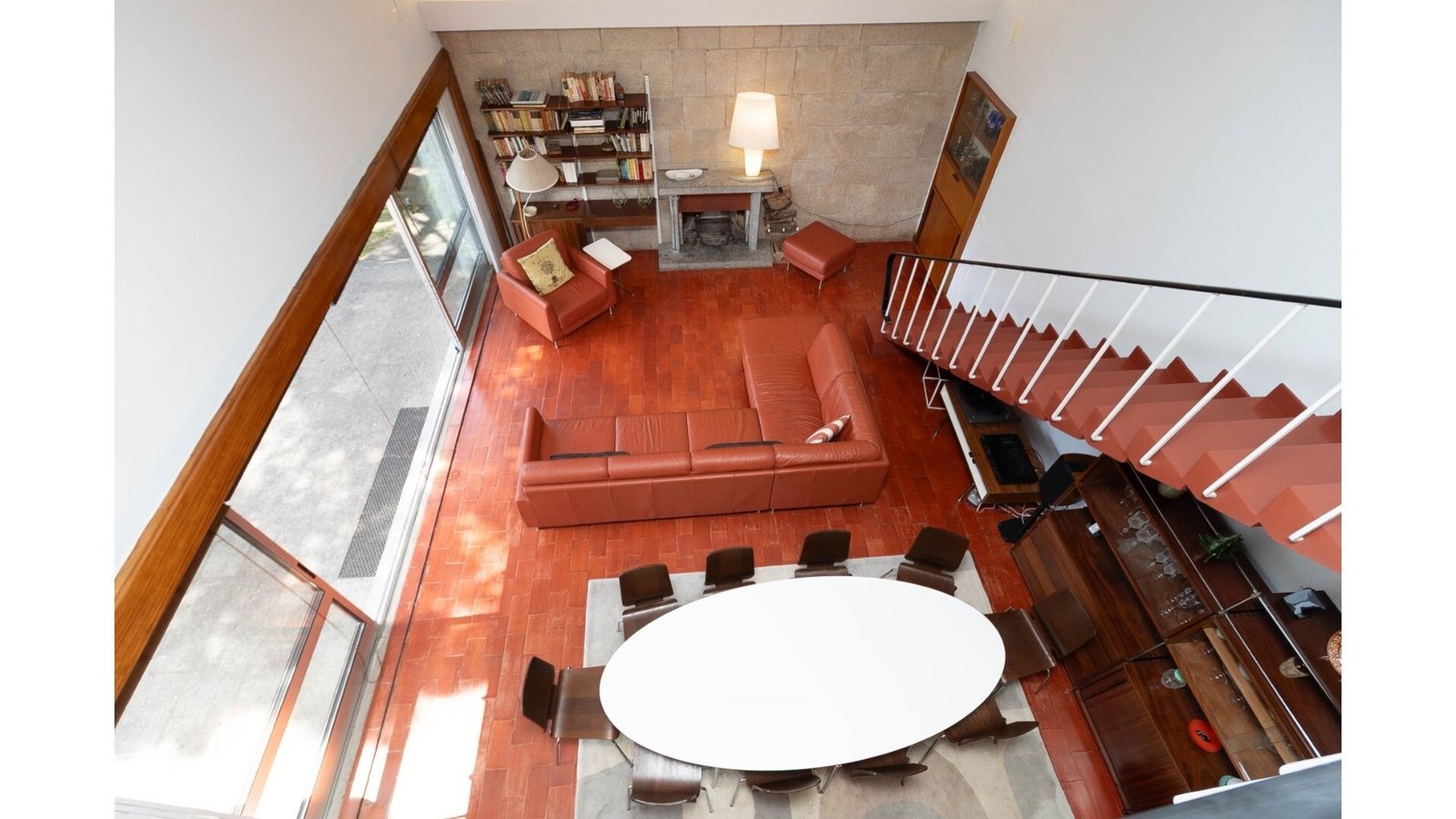 Four Bedroom Villa With Garden In Cascais House in Estoril, Cascais e Estoril, Lisbon 1 - 16064762