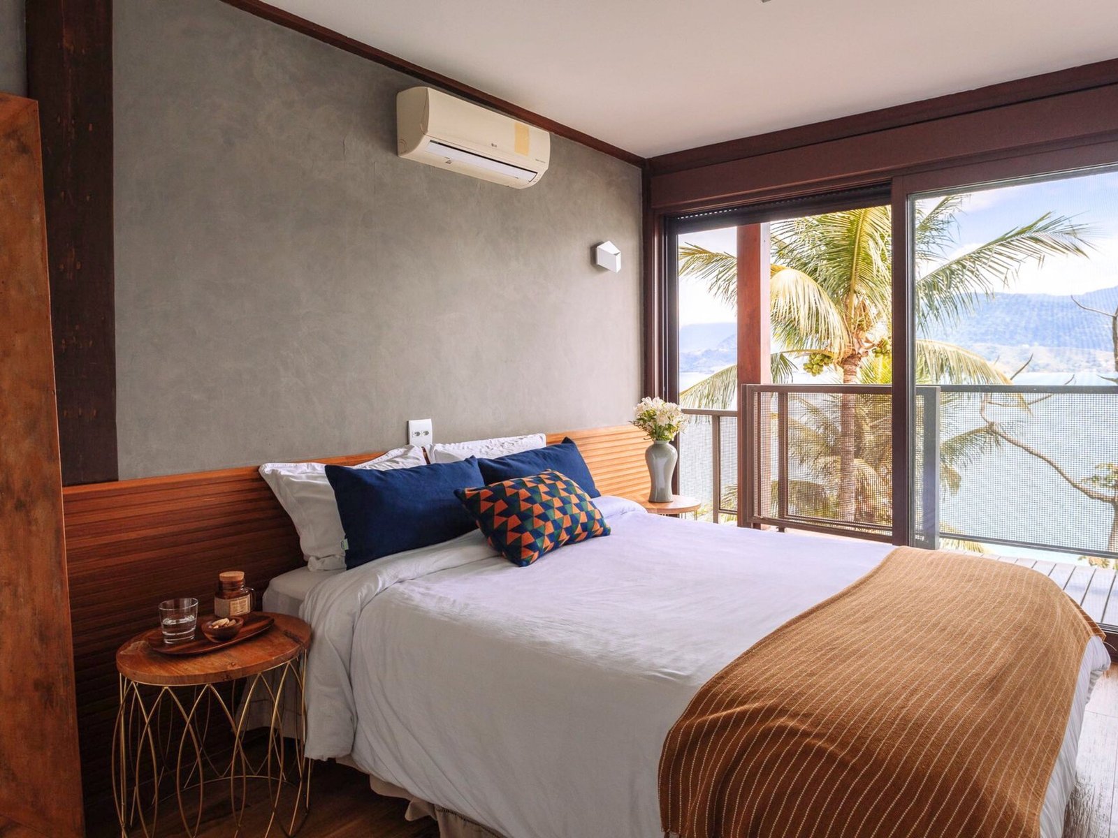 Little Stone House House in Ilhabela, State of São Paulo, Brazil 1 - 15401105