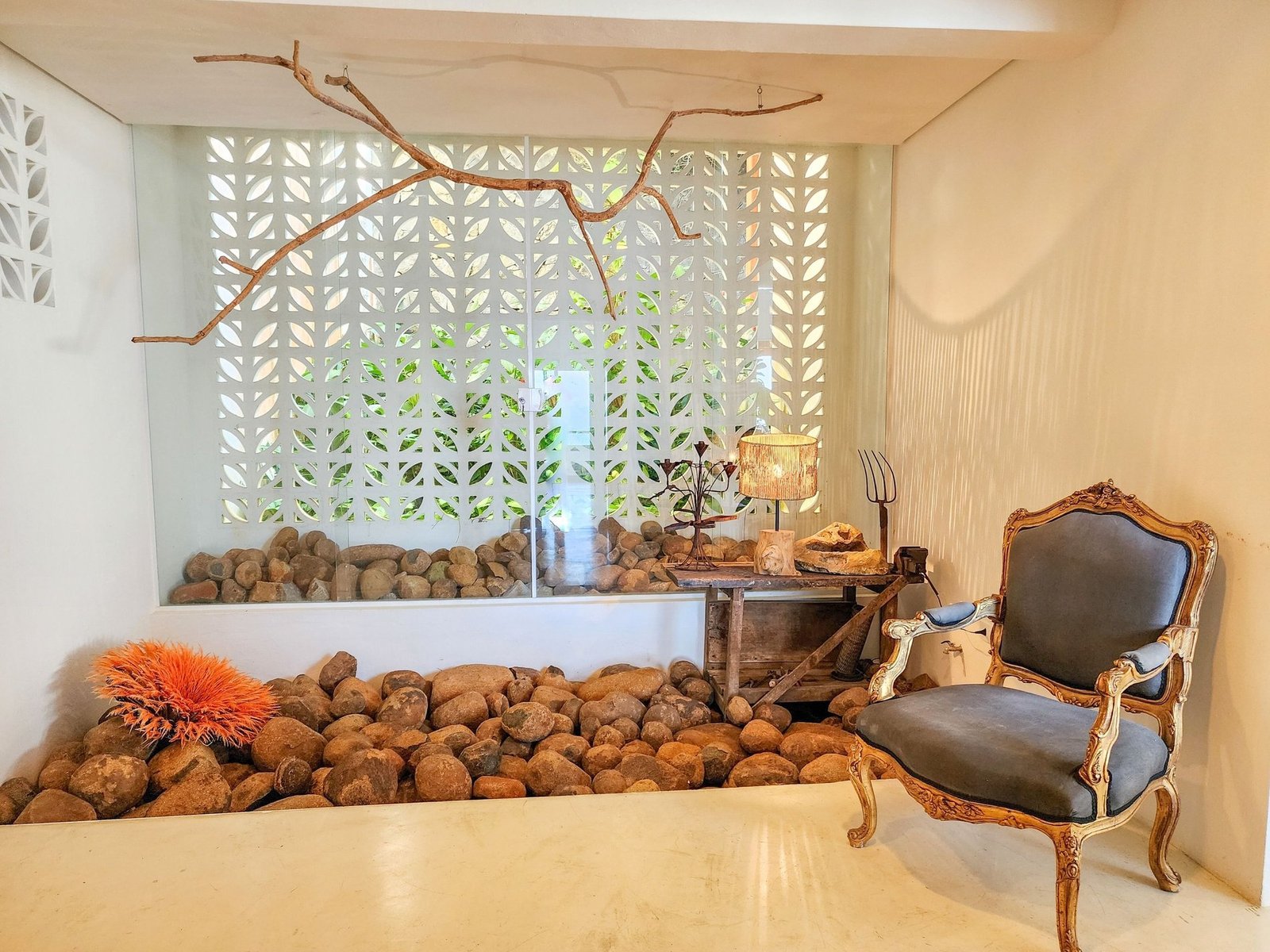 White Coastal House in Ilhabela, State of São Paulo, Brazil 1 - 15401171