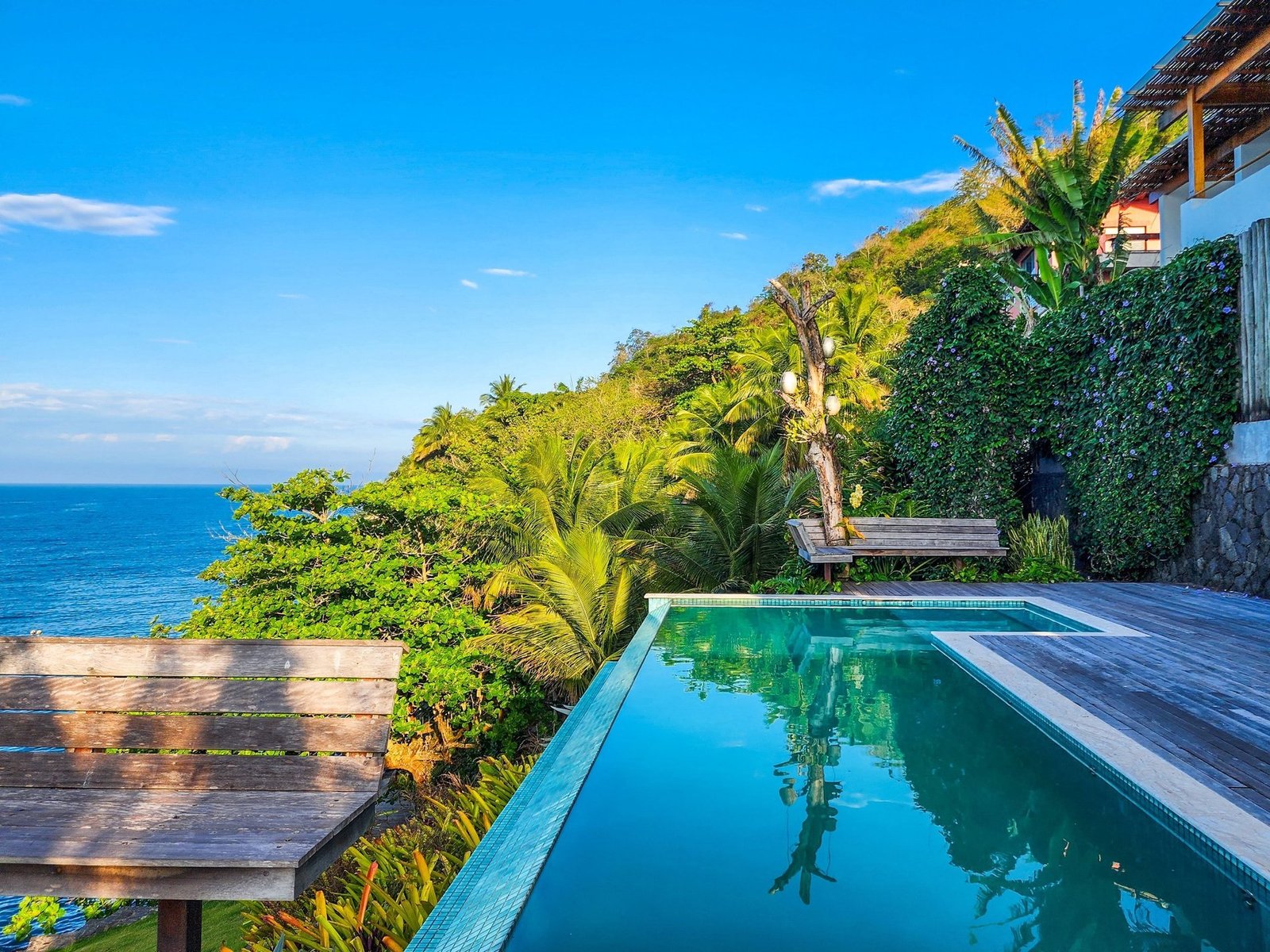 White Coastal House in Ilhabela, State of São Paulo, Brazil 1 - 15401171