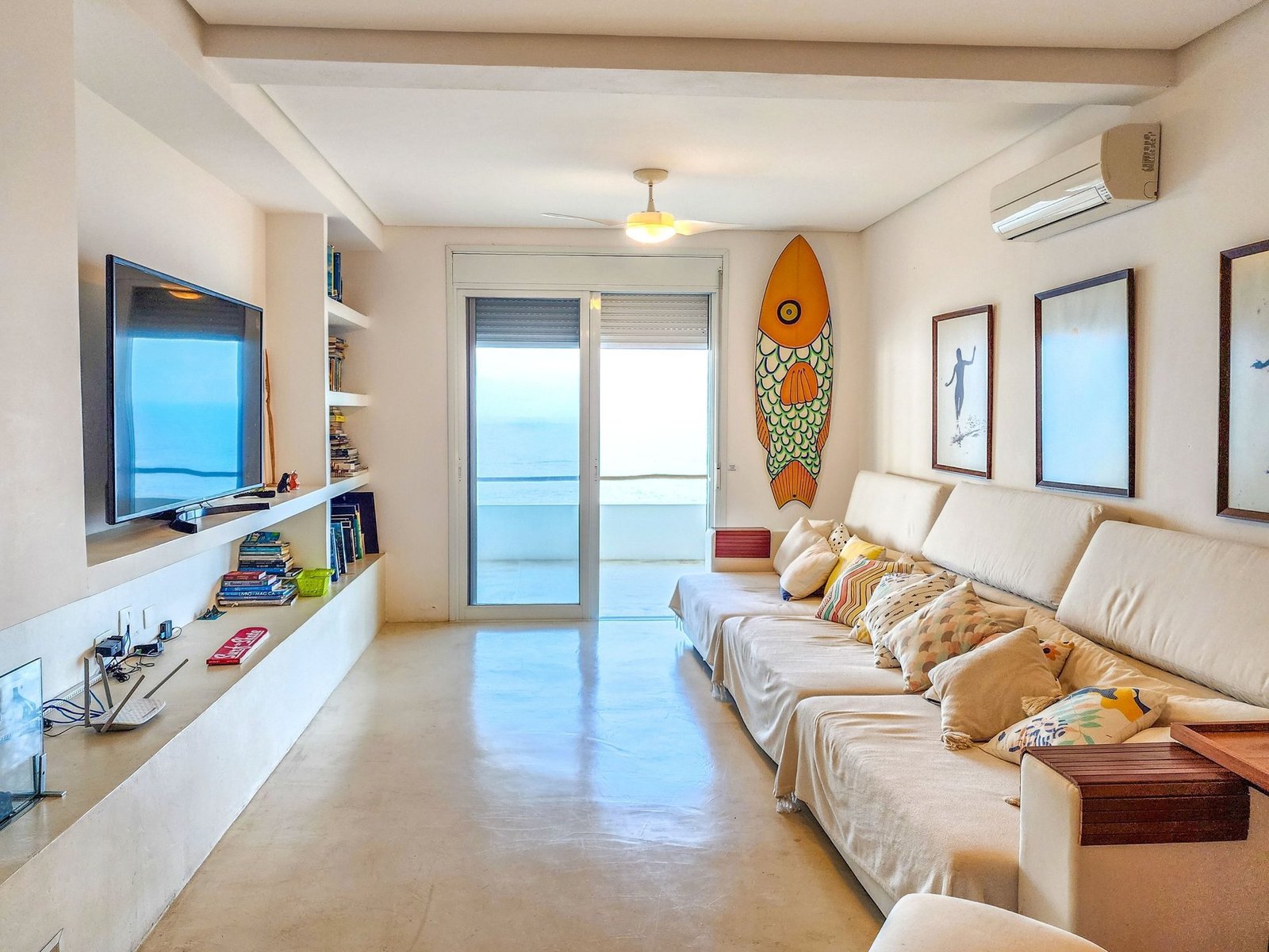 White Coastal House in Ilhabela, State of São Paulo, Brazil 1 - 15401171