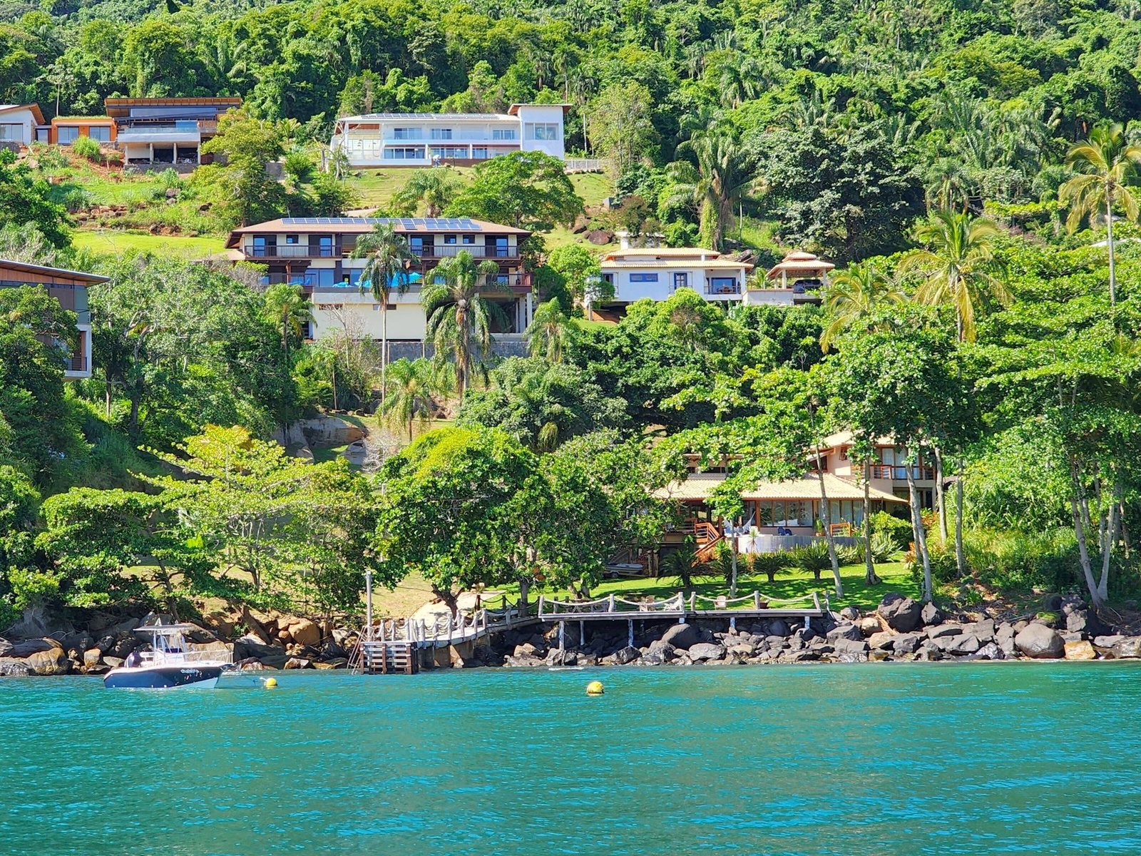 Passarela House House in Ilhabela, State of São Paulo, Brazil 1 - 16026109