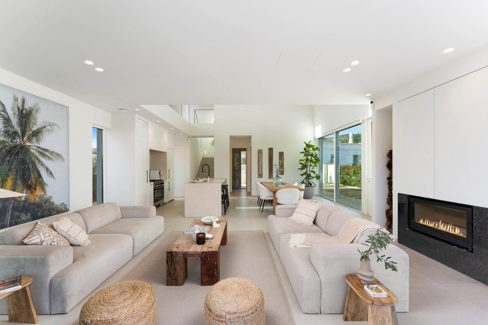 Modern 3 Bedroom Villa In Santa Barbara De Nexe House in Santa Barbara de Nexe, Algarve, Portugal 1 - 15119545