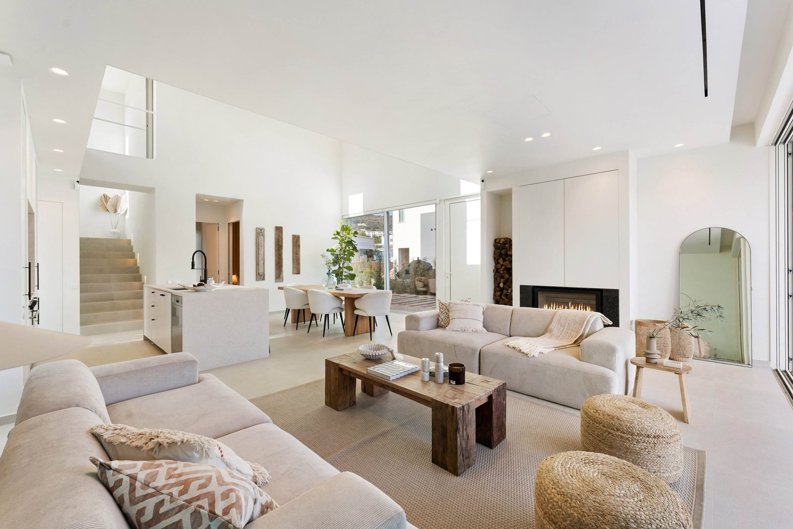 Modern 3 Bedroom Villa In Santa Barbara De Nexe House in Santa Barbara de Nexe, Algarve, Portugal 1 - 15119545