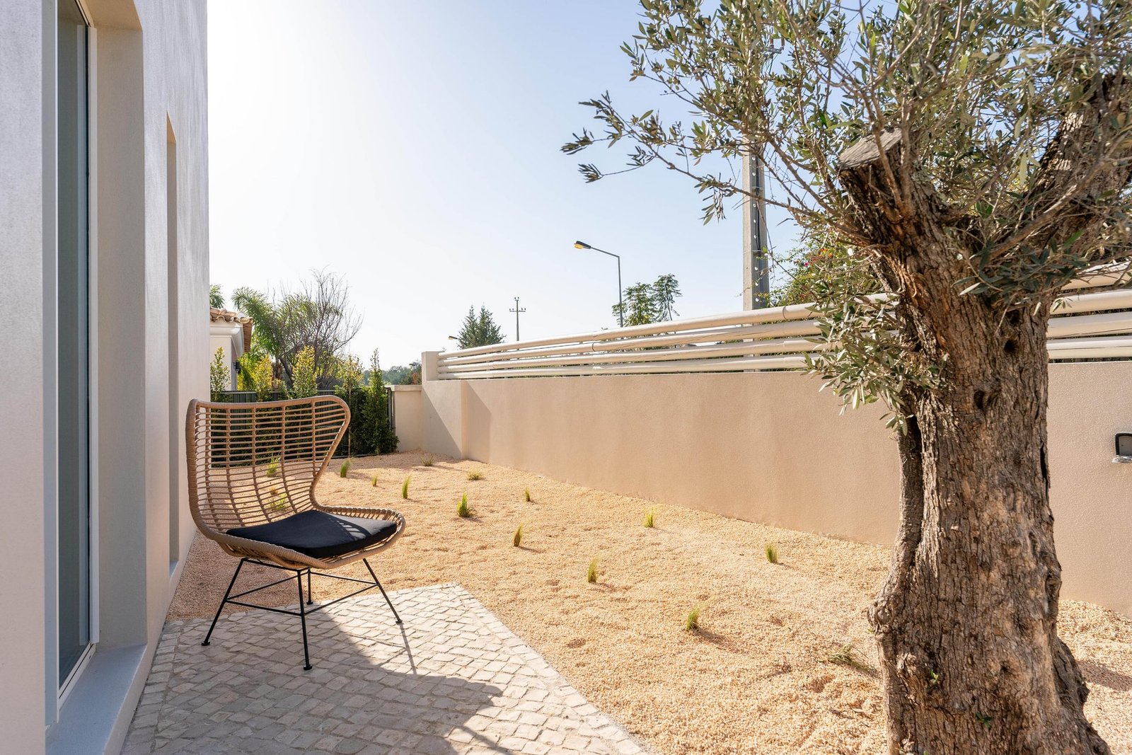 Modern 3 Bedroom Villa In Santa Barbara De Nexe House in Santa Barbara de Nexe, Algarve, Portugal 1 - 15119545