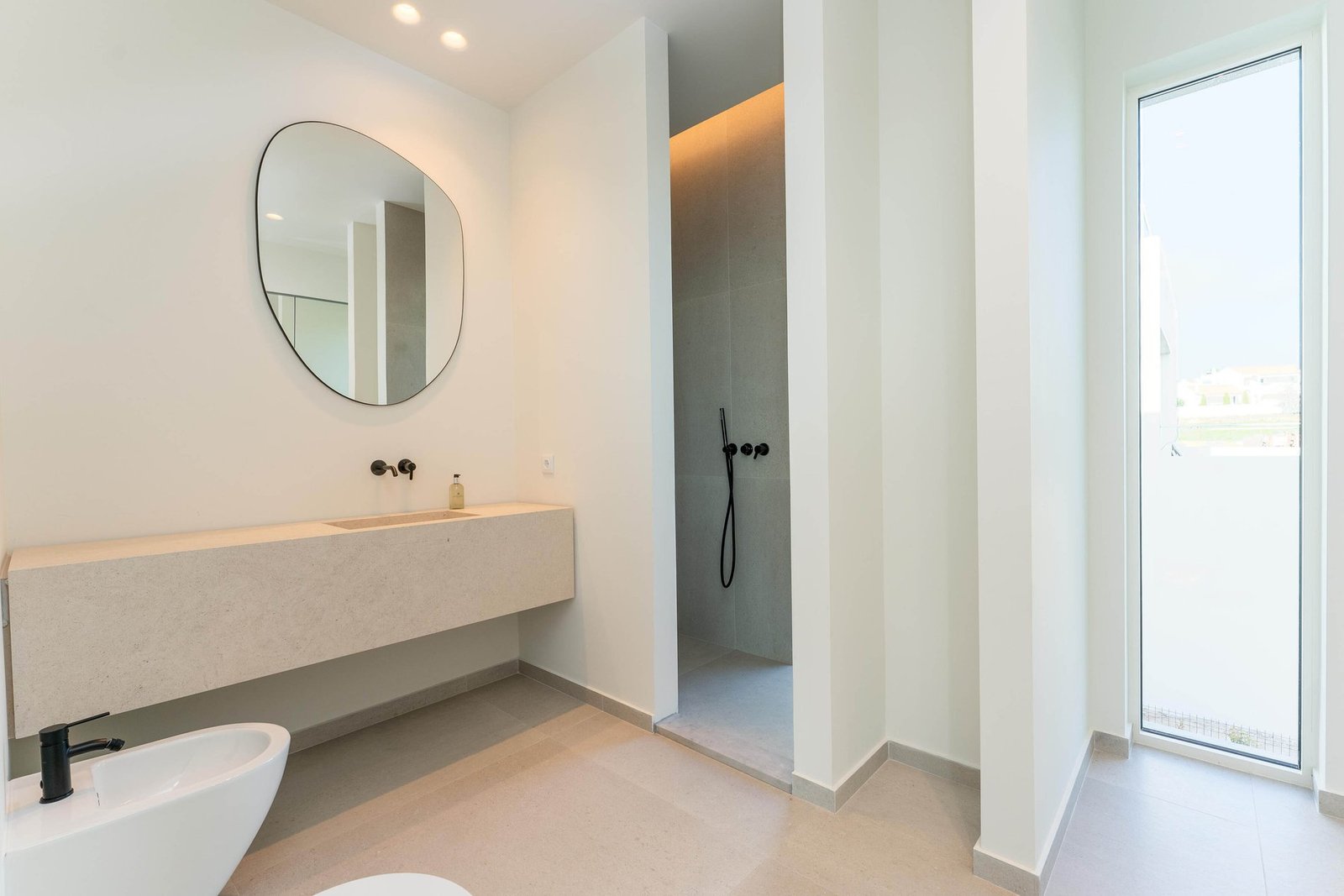 Modern 3 Bedroom Villa In Santa Barbara De Nexe House in Santa Barbara de Nexe, Algarve, Portugal 1 - 15119545