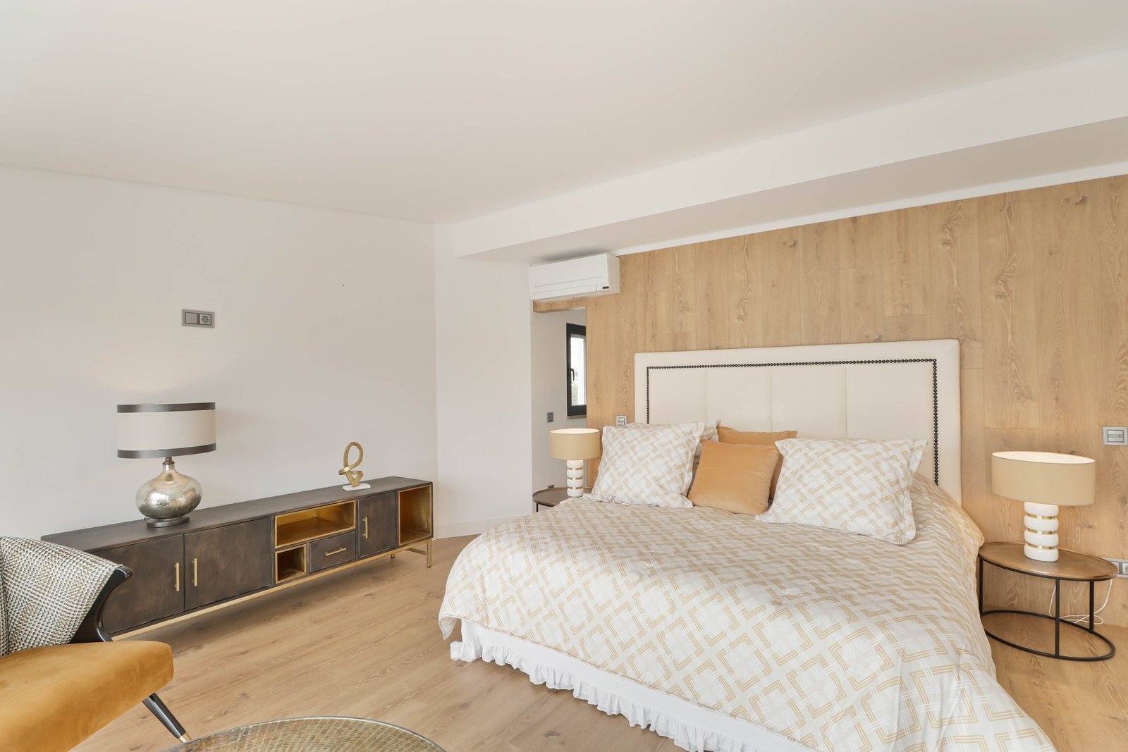 Glamorous 5 Bedroom House For Sale In Vilamoura, Portugal House in Vilamoura, Quarteira, Algarve 1 - 13111847