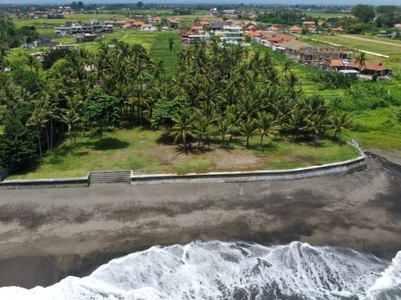 Land in Bali, Indonesia 1 - 14529287