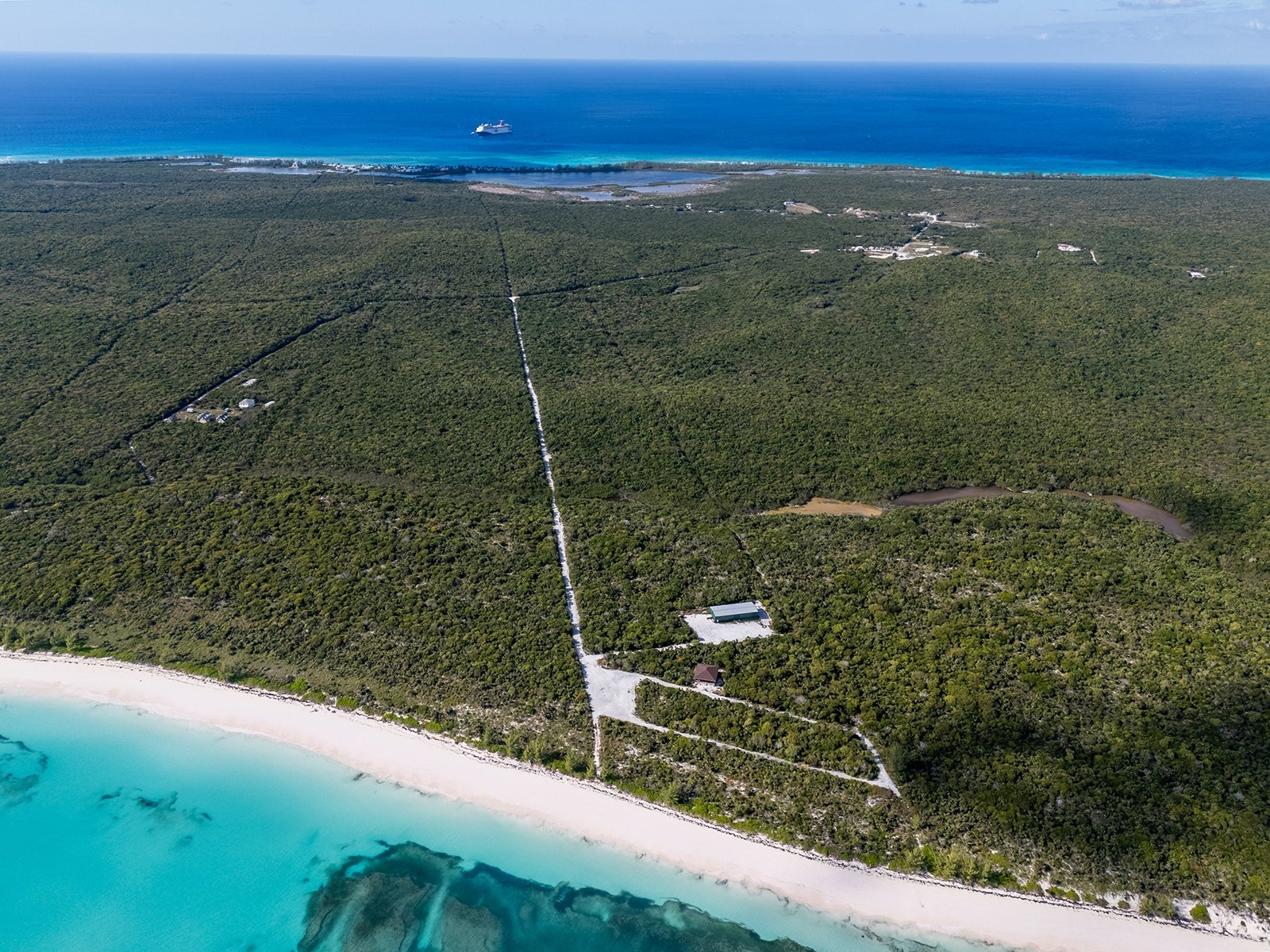 35 Acres Bannerman Town Eleuthera Land in Central Eleuthera, The Bahamas 1 - 15097996