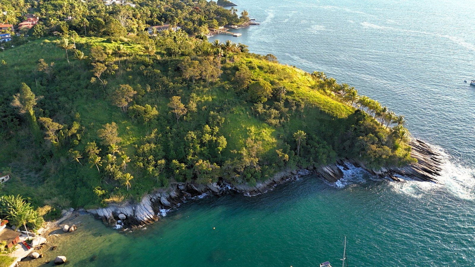 Private Promontory Land in Ilhabela, State of São Paulo, Brazil 1 - 16059843