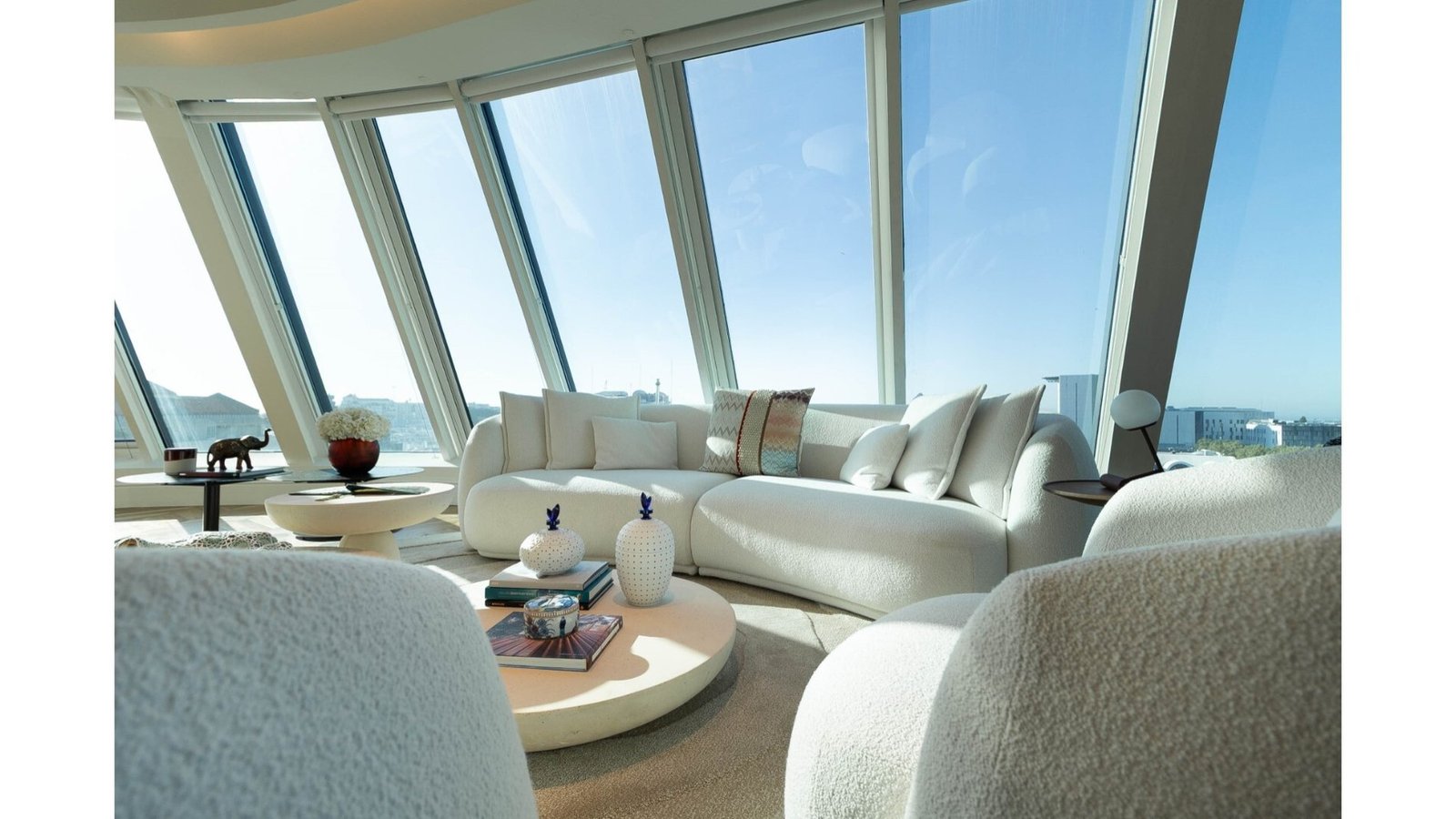 Penthouse in Avenidas Novas, Lisbon, Portugal 1 - 15778826