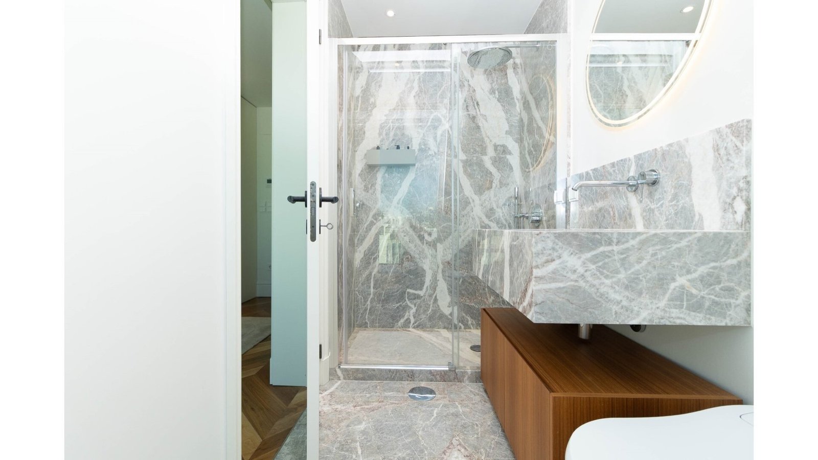 Penthouse in Avenidas Novas, Lisbon, Portugal 1 - 15778826