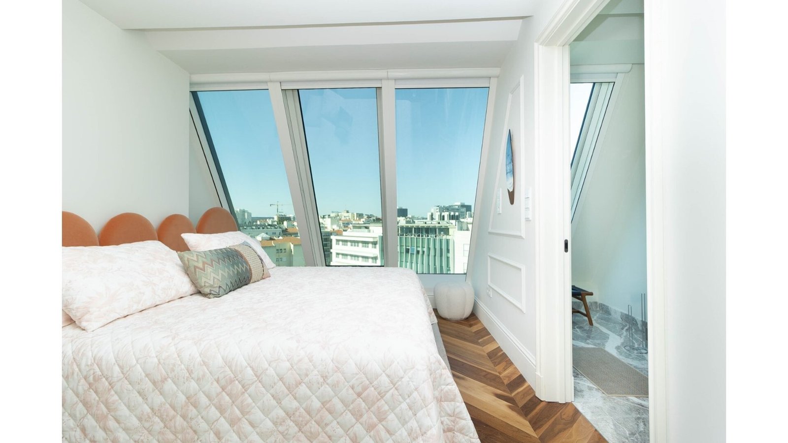 Penthouse in Avenidas Novas, Lisbon, Portugal 1 - 15778826