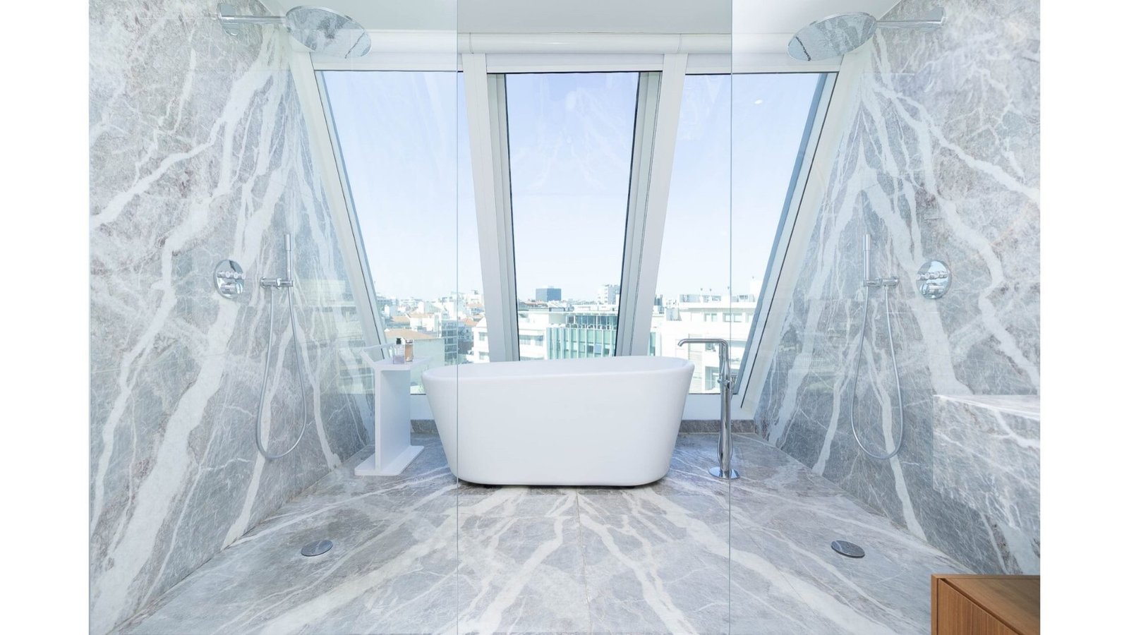 Penthouse in Avenidas Novas, Lisbon, Portugal 1 - 15778826