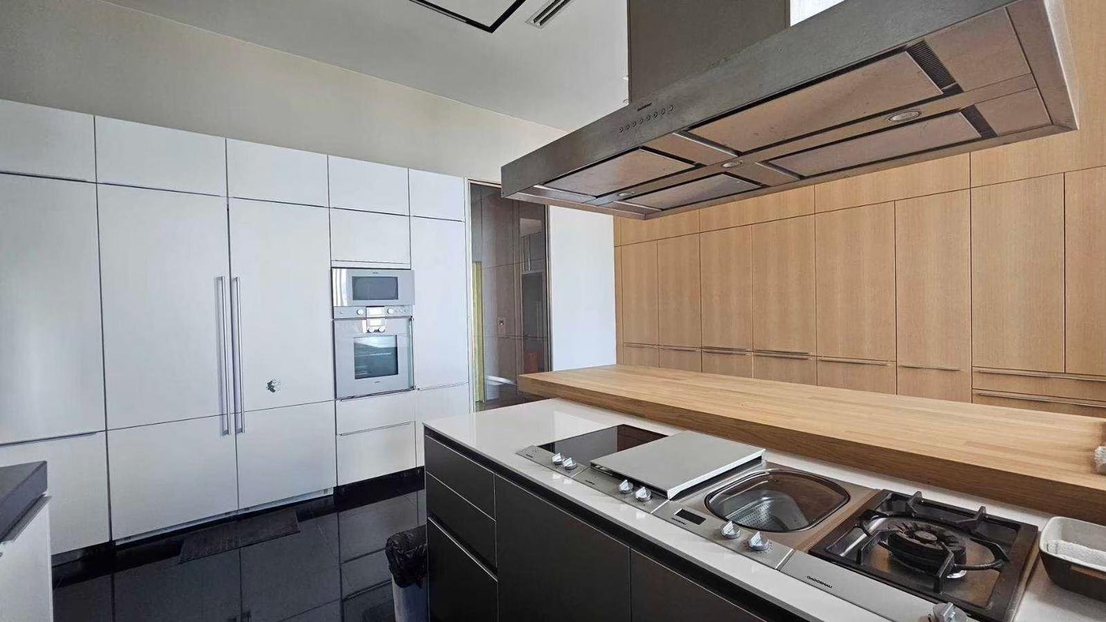 Rare Unit Bangkok’s Largest Private Pool Penthouse Penthouse in Bangkok, Krung Thep Maha Nakhon, Thailand 1 - 15062387