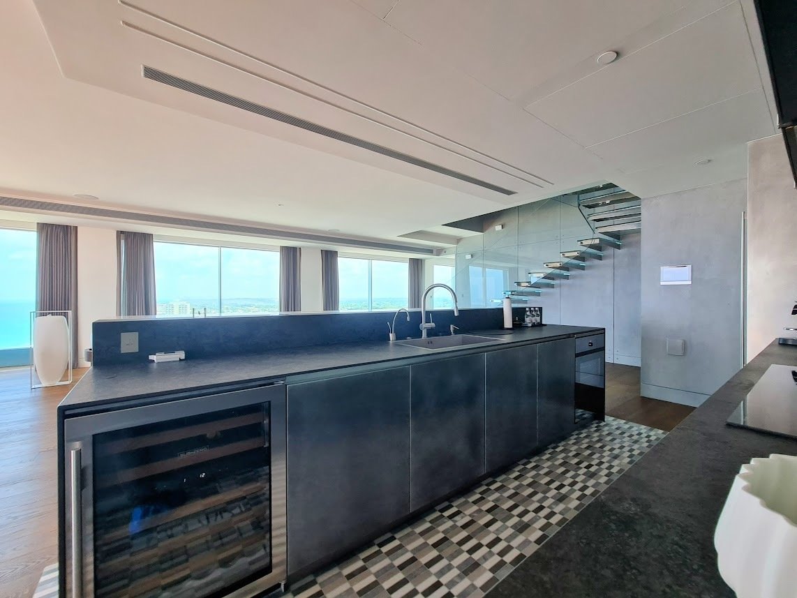 Magnificent Penthouse In Oceanos Penthouse in Herzliya, Tel Aviv District, Israel 1 - 13419666