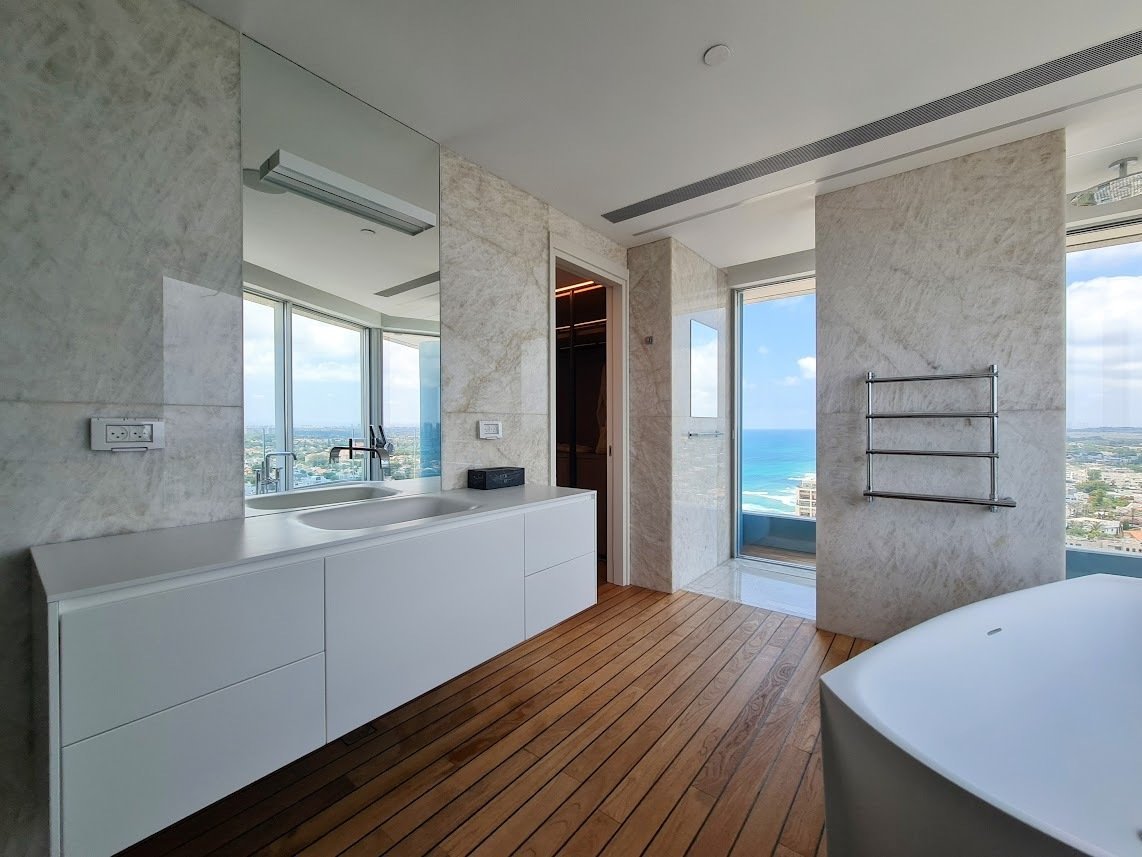 Magnificent Penthouse In Oceanos Penthouse in Herzliya, Tel Aviv District, Israel 1 - 13419666