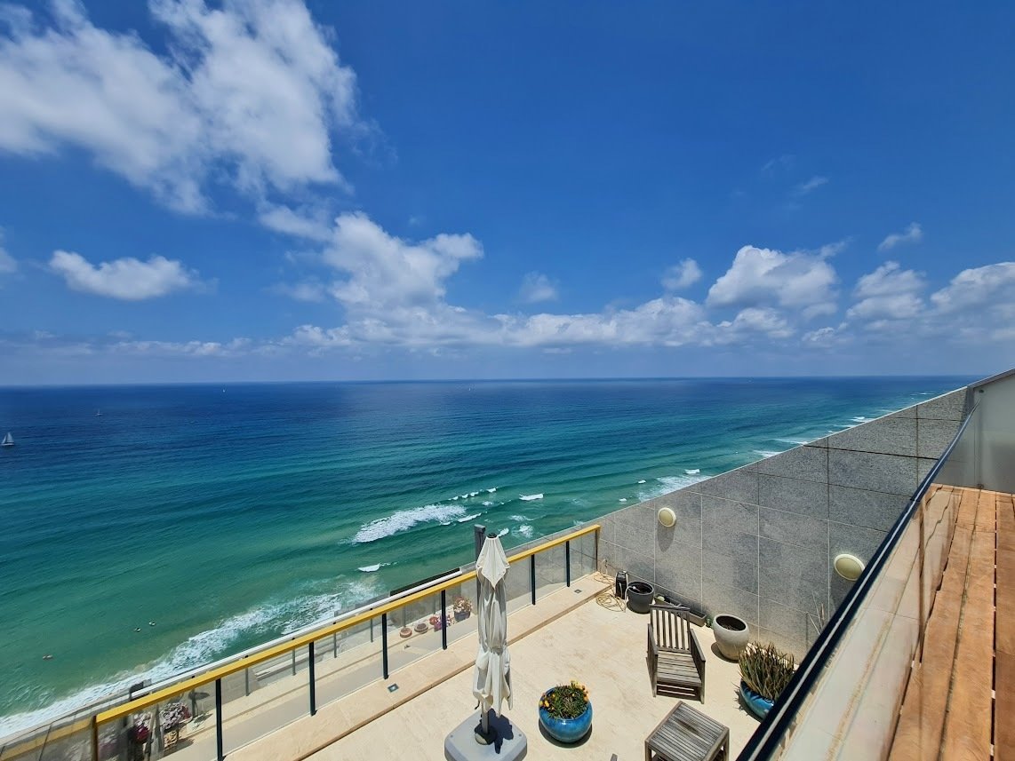 Magnificent Penthouse In Oceanos Penthouse in Herzliya, Tel Aviv District, Israel 1 - 13419666