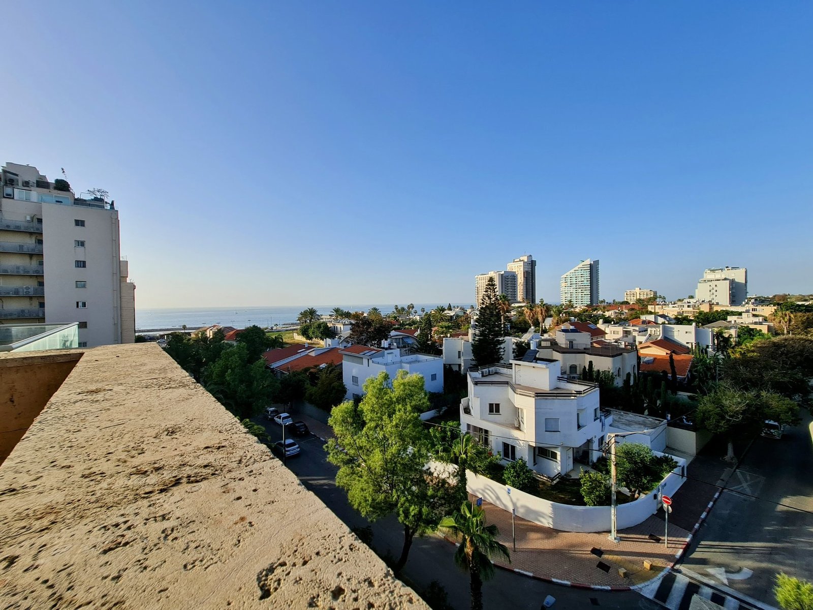 Penthouse With A Rooftop Terrace Facing Mediterranean Sea In Herzliya Pituach Penthouse in Herzliya, Tel Aviv District, Israel 1 - 13551638