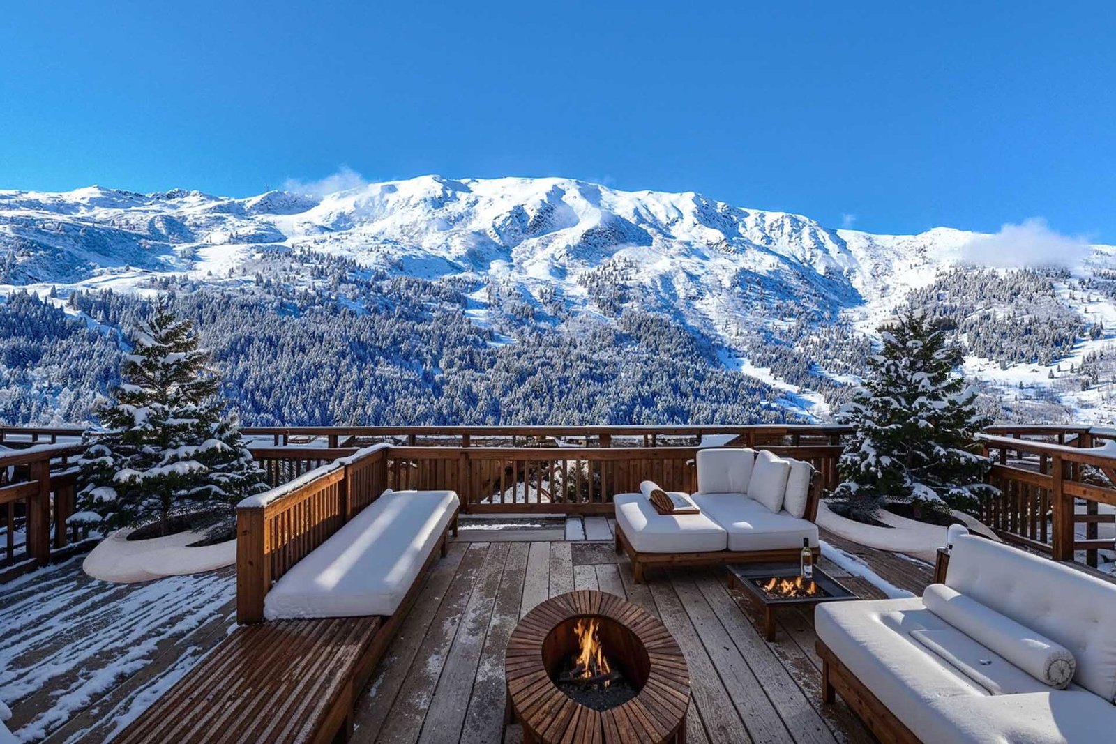 Penthouse Apartment With Spectacular Mountain Views Penthouse in Les Allues, Auvergne-Rhône-Alpes, France 1 - 16056741