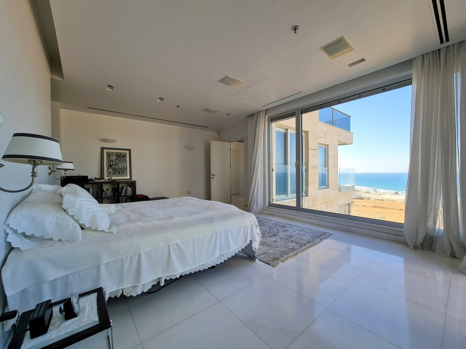 For Sale One Of The Most Beautiful Penthouses In Israel – Netanya, Ehud Manor Street, 18 Penthouse in Netanya, Center District, Israel 1 - 13577649