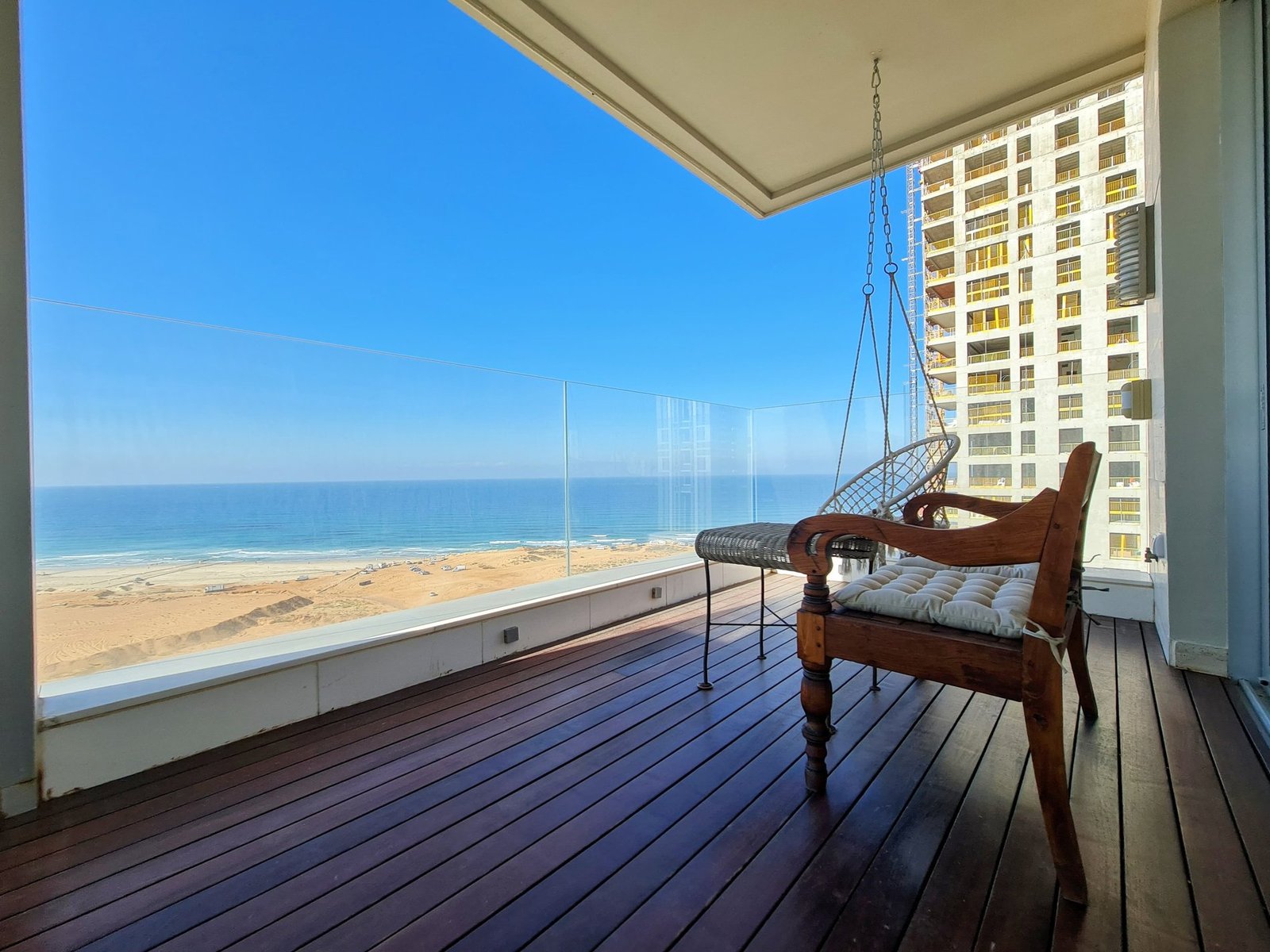 For Sale One Of The Most Beautiful Penthouses In Israel – Netanya, Ehud Manor Street, 18 Penthouse in Netanya, Center District, Israel 1 - 13577649