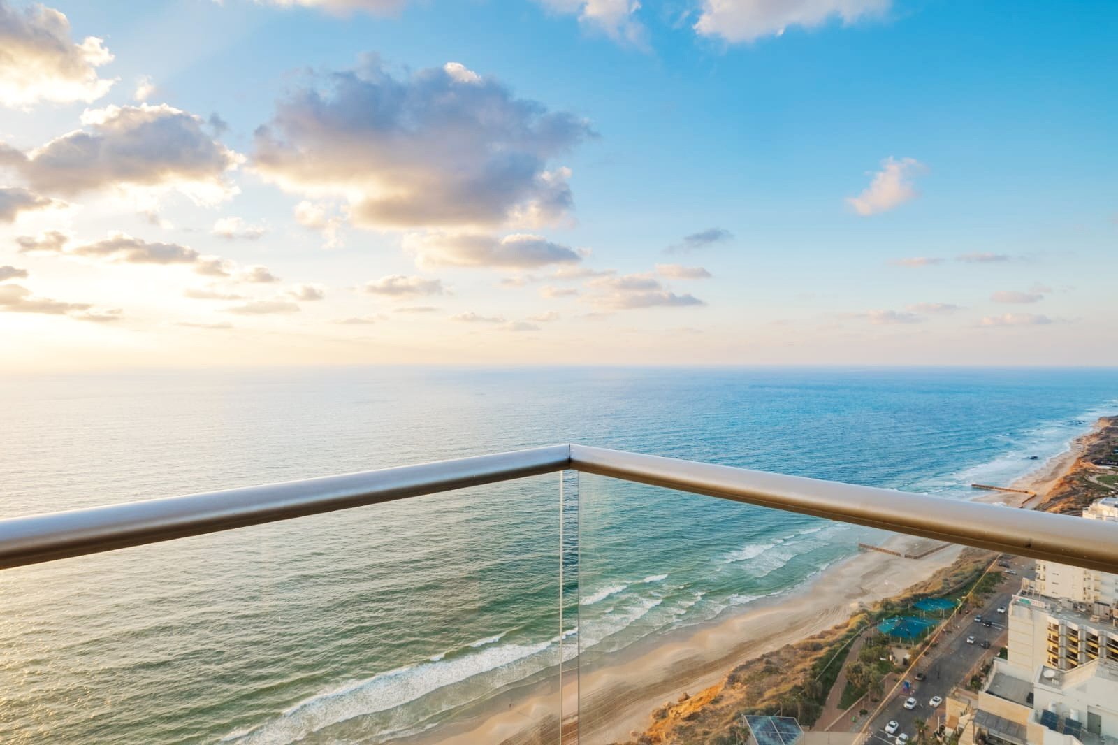 Nitza 20 Mini Penthouse In Terrace Building Netanya Penthouse in Netanya, Center District, Israel 1 - 13602118