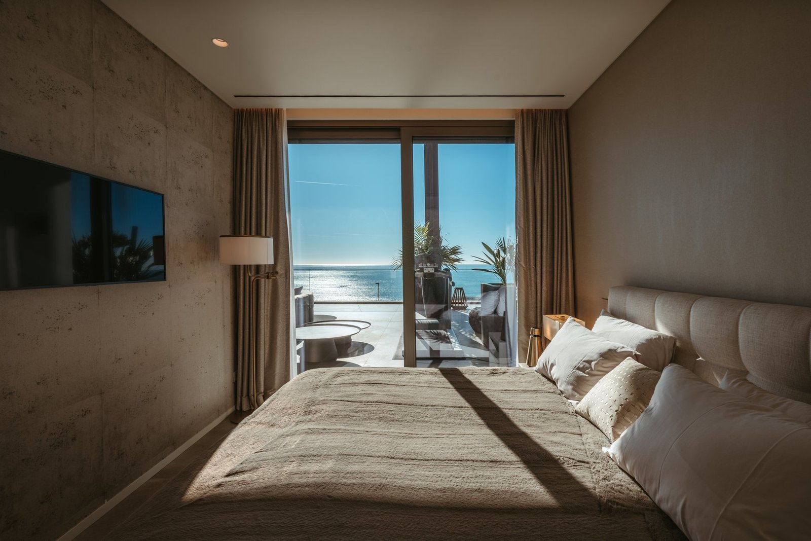 Luxurious Penthouse In Front Of The Sea In Albufeira, Portugal Penthouse in Olhos de Agua, Algarve, Portugal 1 - 12837658