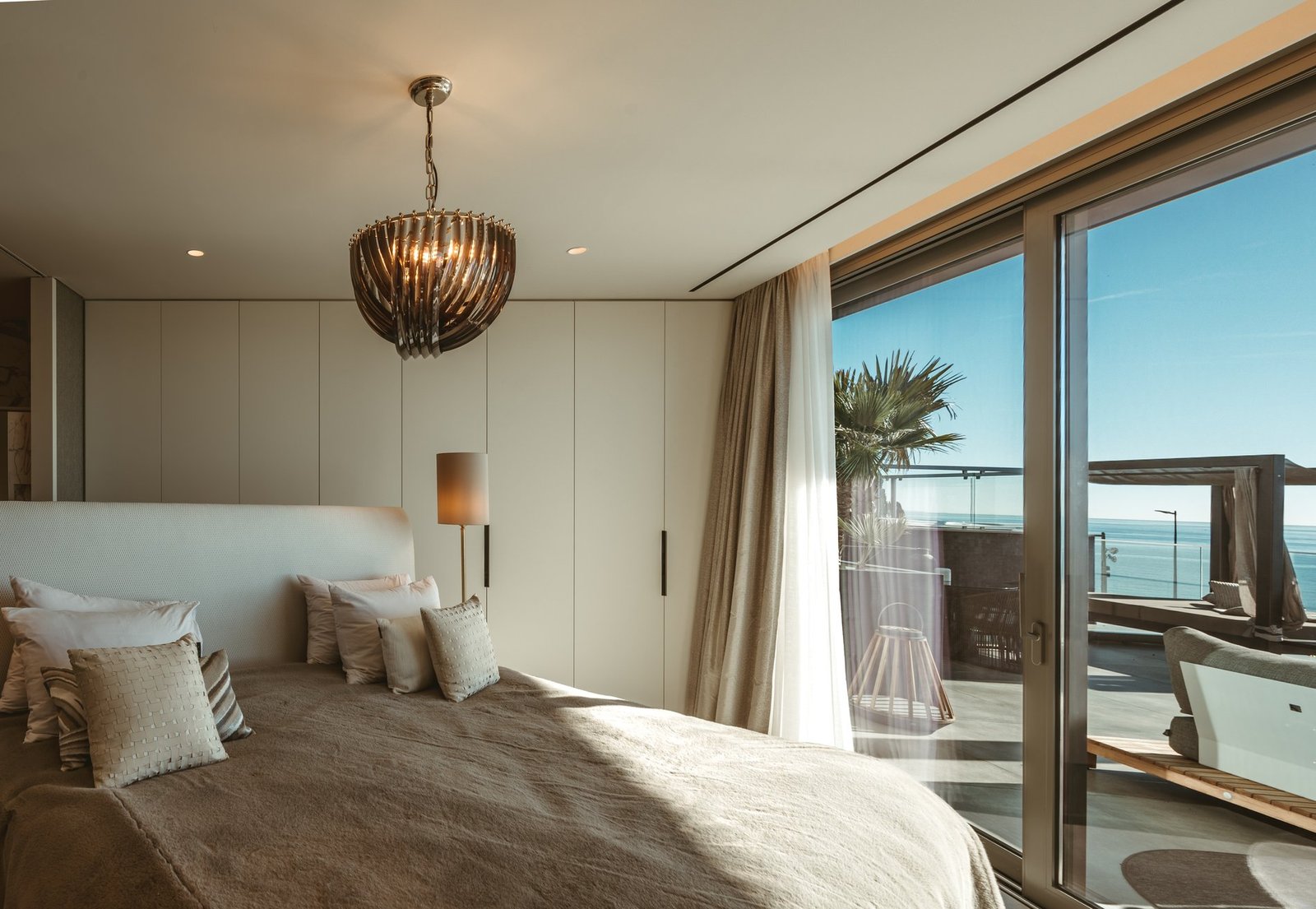 Luxurious Penthouse In Front Of The Sea In Albufeira, Portugal Penthouse in Olhos de Agua, Algarve, Portugal 1 - 12837658