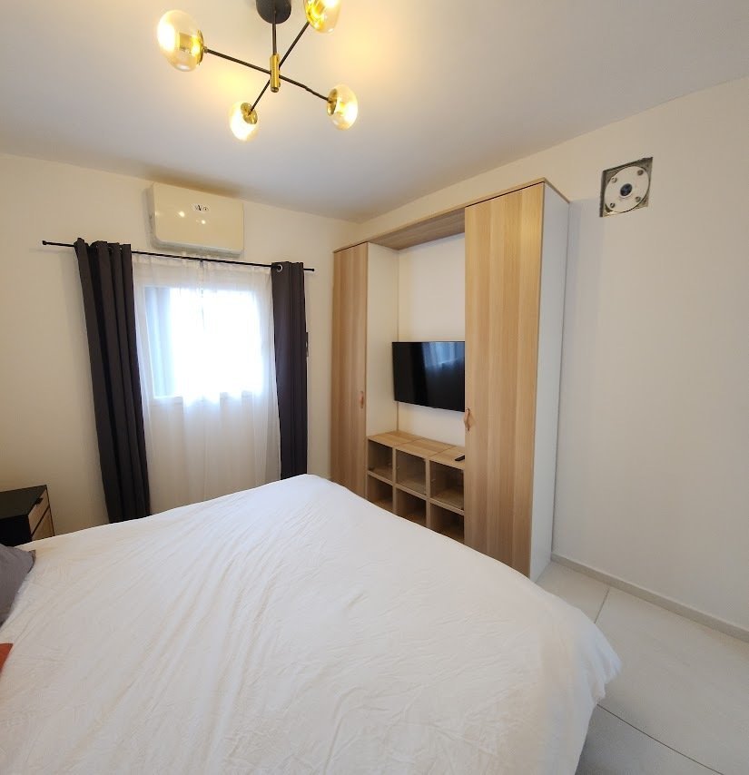 Spacious One Level Penthouse With Sea Views Penthouse in Tel Aviv-Yafo, Tel Aviv District, Israel 1 - 15881511