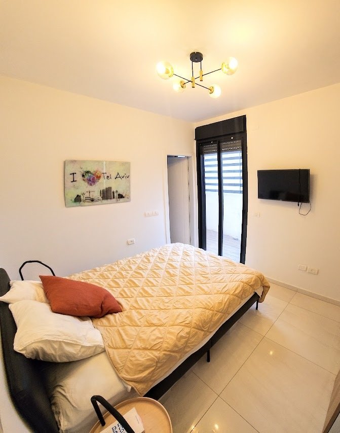 Spacious One Level Penthouse With Sea Views Penthouse in Tel Aviv-Yafo, Tel Aviv District, Israel 1 - 15881511