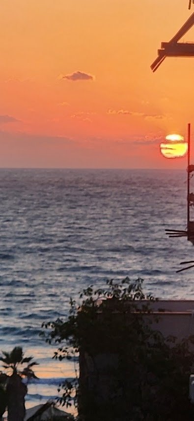 Spacious One Level Penthouse With Sea Views Penthouse in Tel Aviv-Yafo, Tel Aviv District, Israel 1 - 15881511