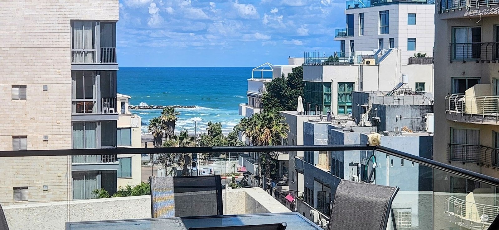 Spacious One Level Penthouse With Sea Views Penthouse in Tel Aviv-Yafo, Tel Aviv District, Israel 1 - 15881511