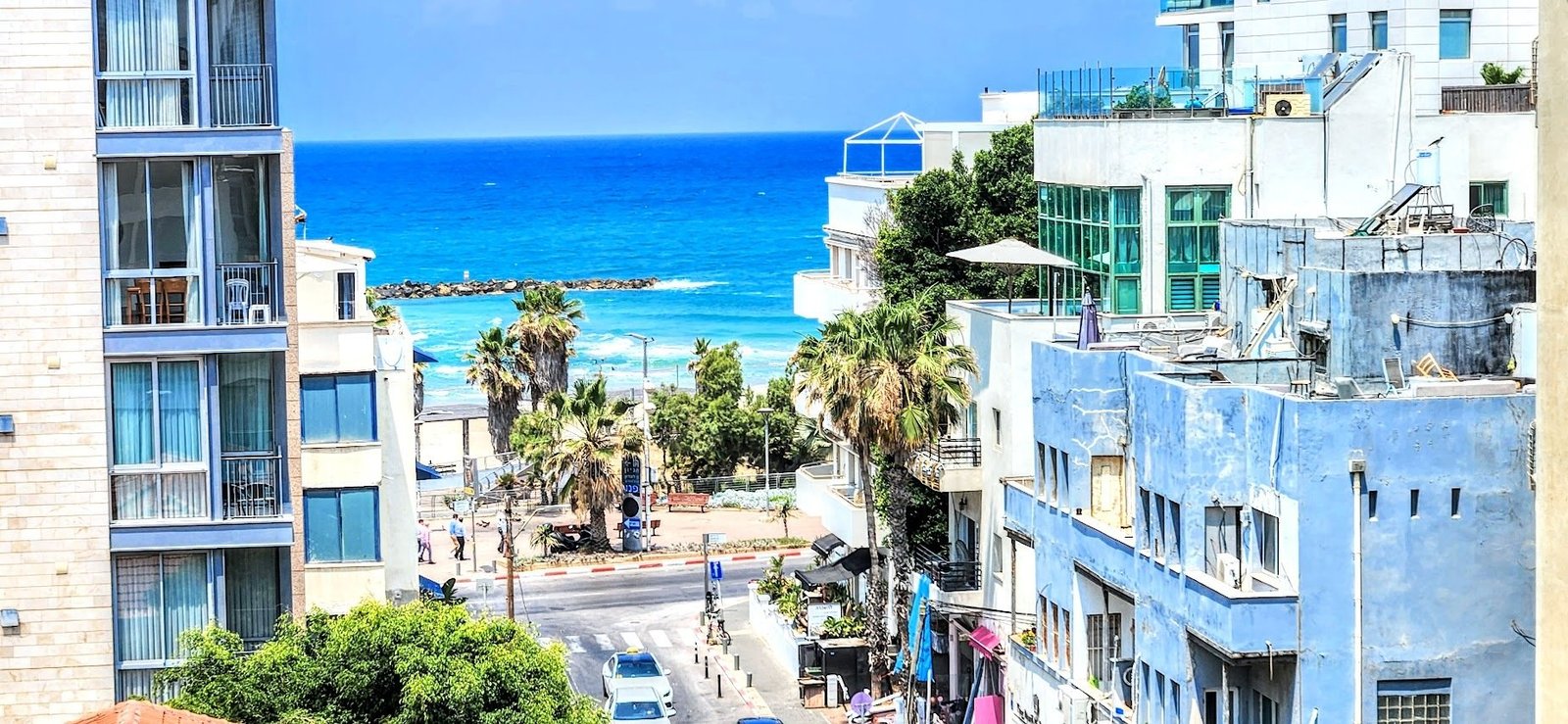 Spacious One Level Penthouse With Sea Views Penthouse in Tel Aviv-Yafo, Tel Aviv District, Israel 1 - 15881511