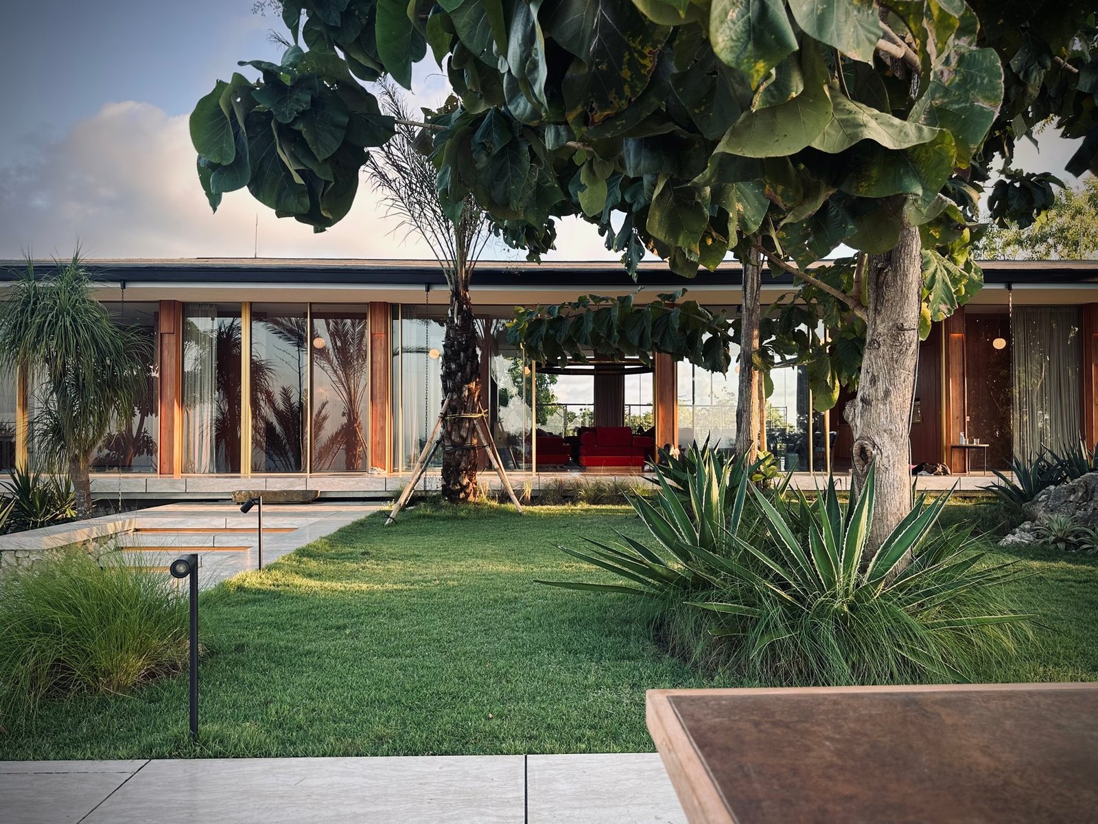 Alexis Dornier’s Private Uluwatu Retreat – Iconic Oceanview Masterpiece On 1,500m² Villa in Bali, Indonesia 1 - 15814060