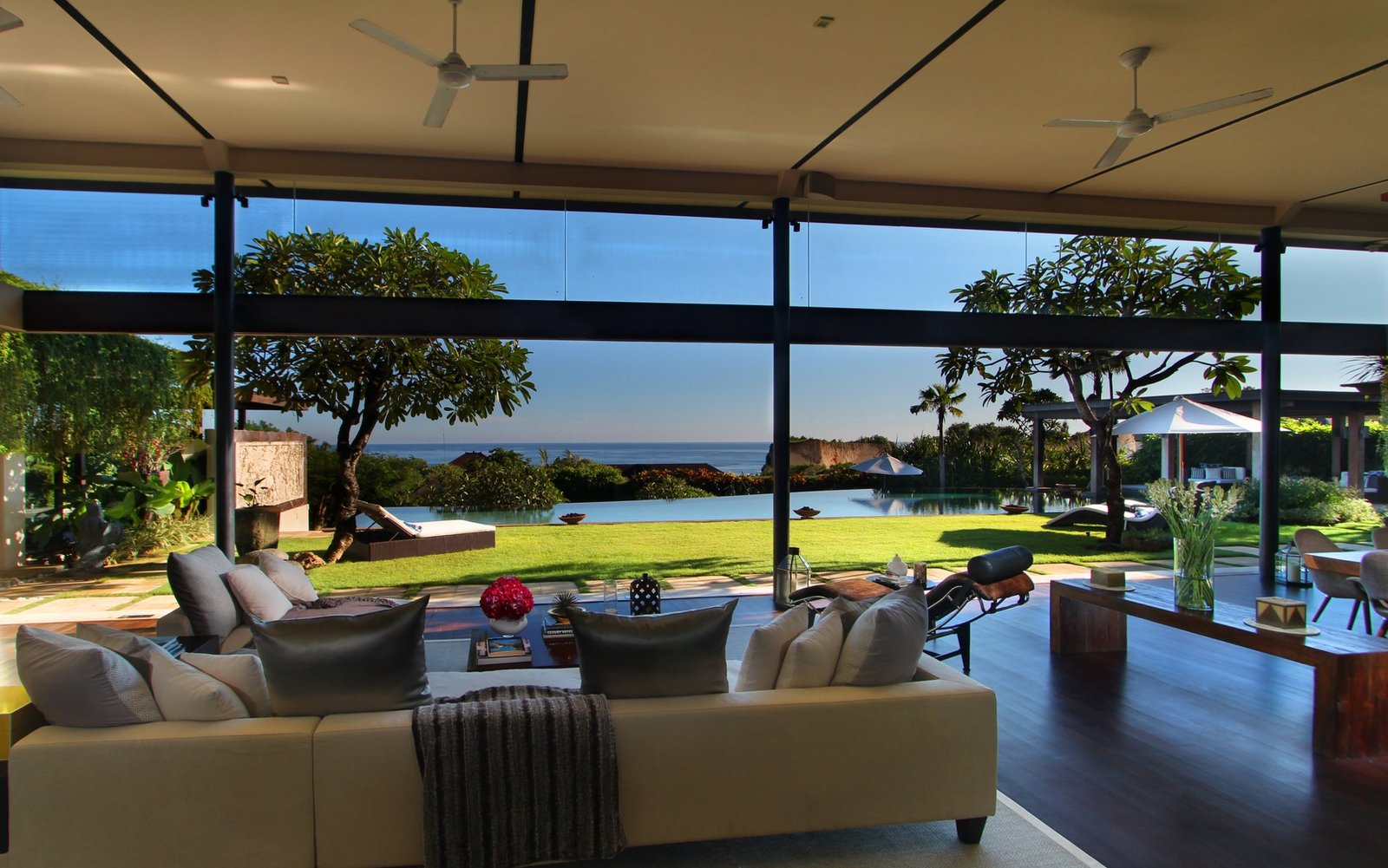 Utmost Luxury – Private Residence With Indian Ocean Views Villa in Bukit Peninsula, Bali, Indonesia 1 - 14760301